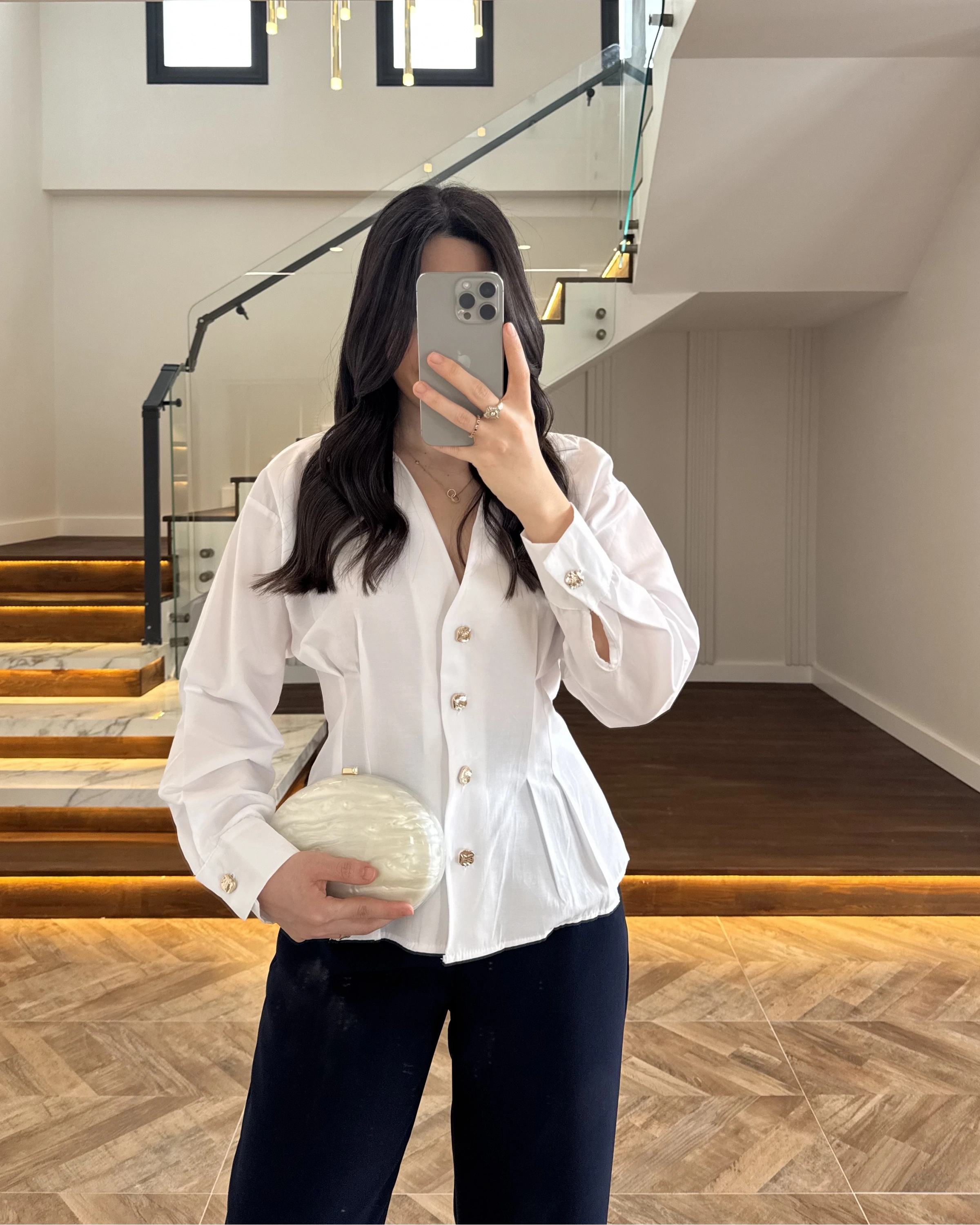 BEYAZ PİLE DETAY V YAK GÖMLEK-2222