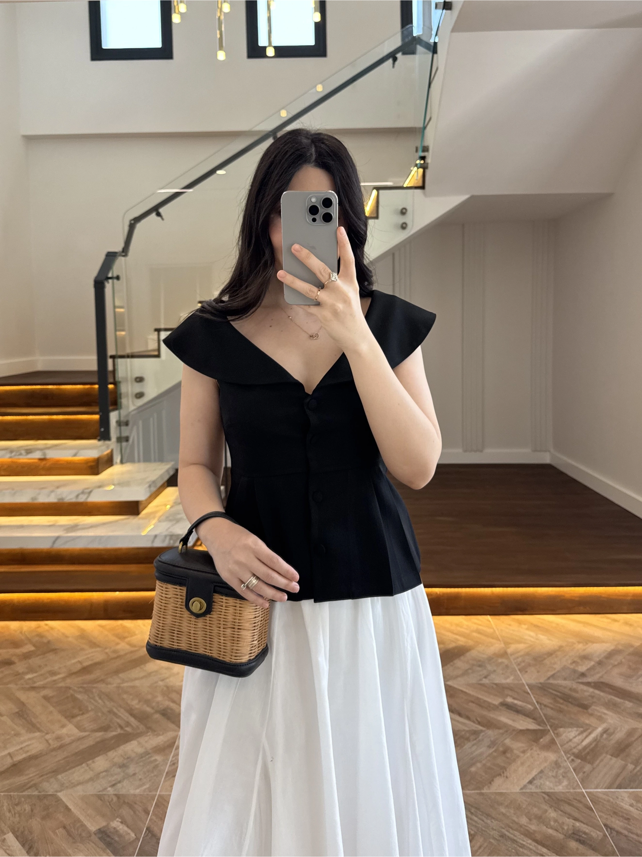 MADONNA YAKA YELEK SİYAH -8024