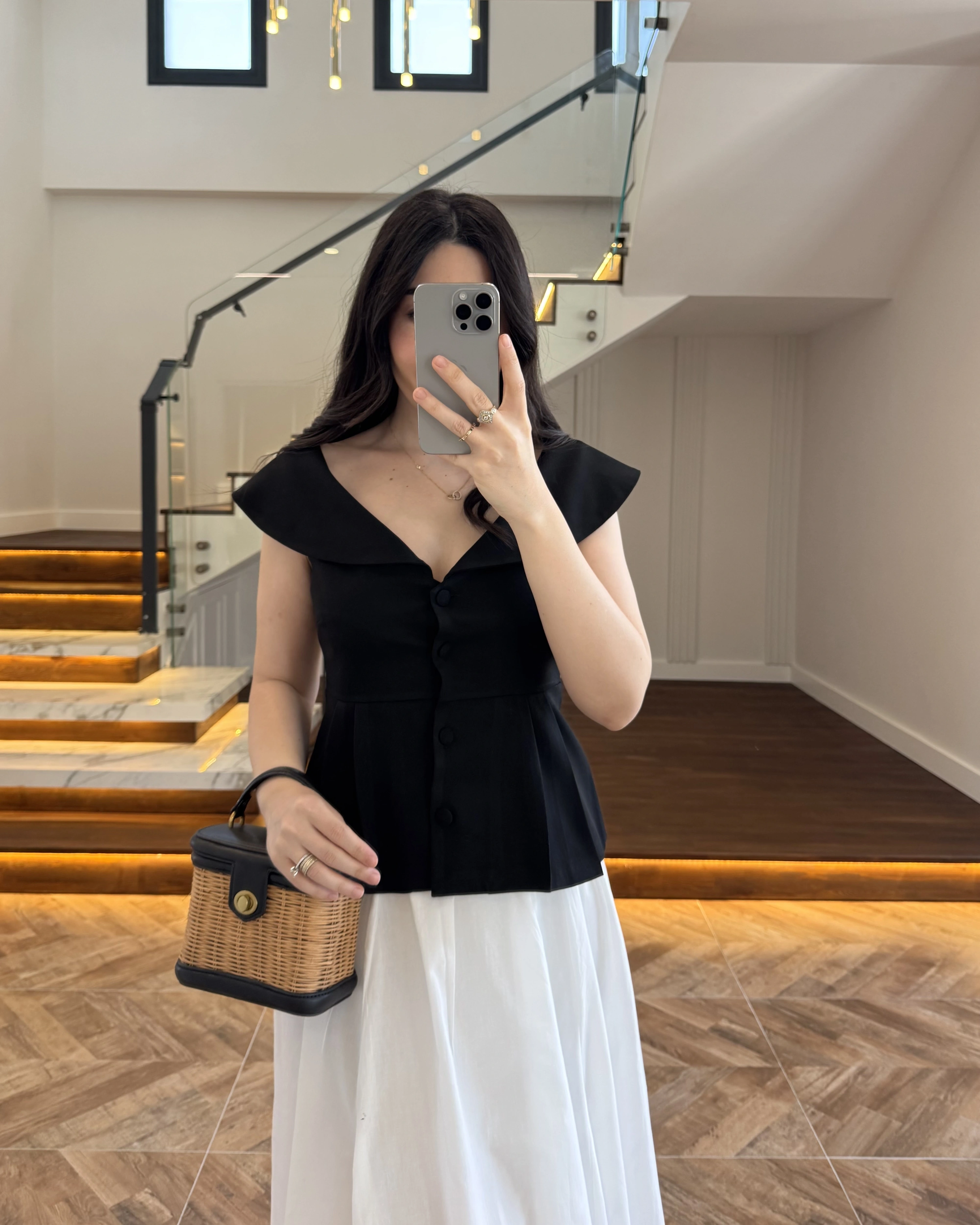 MADONNA YAKA YELEK SİYAH -8024