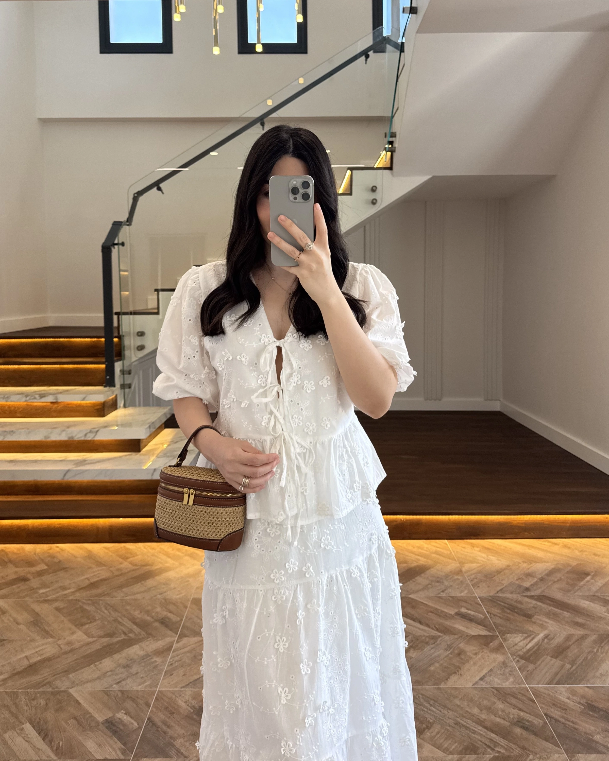 BEYAZ ÇİÇEK NAKIŞLI ETEK TAKIM