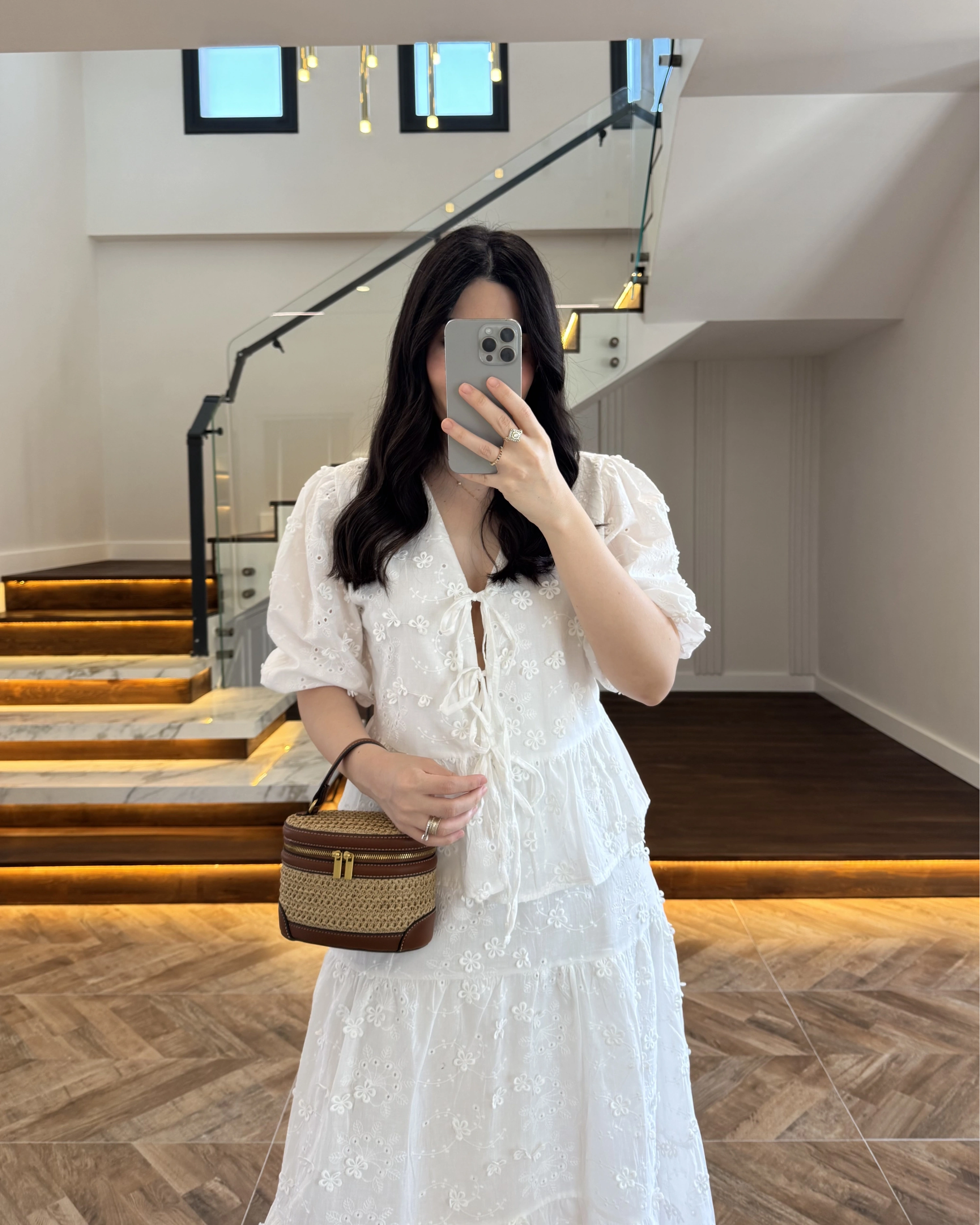 BEYAZ ÇİÇEK NAKIŞLI ETEK TAKIM