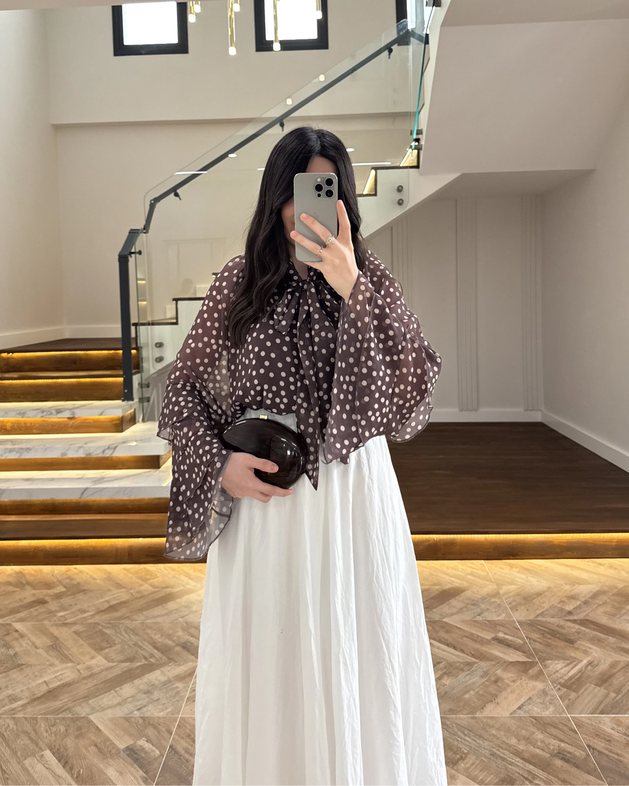 KAHVE PUANTİYELİ SALAŞ BLUZ