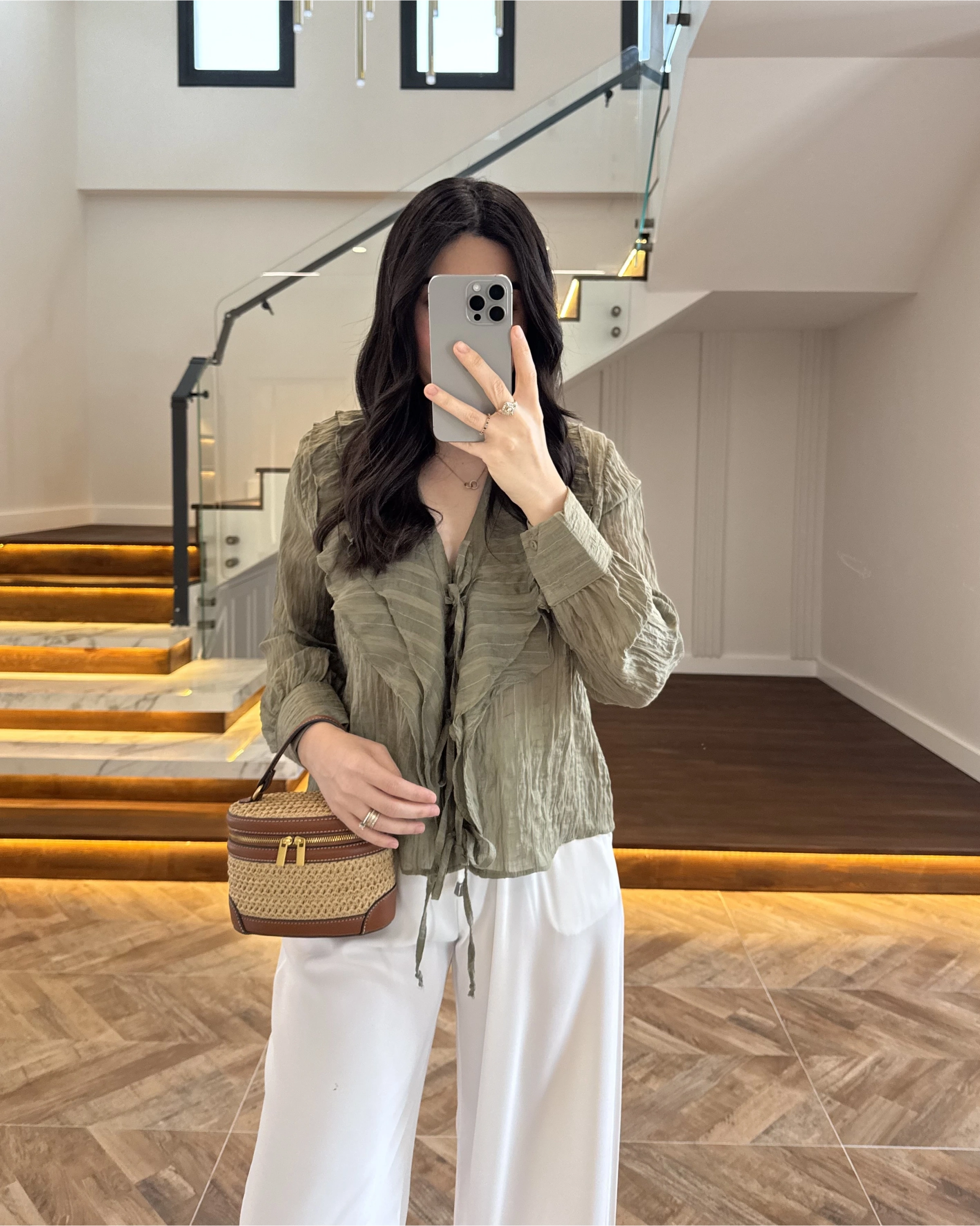 HAKİ ÖNÜ FIRFIR BAĞLAMA DETAYLI BLUZ-1069