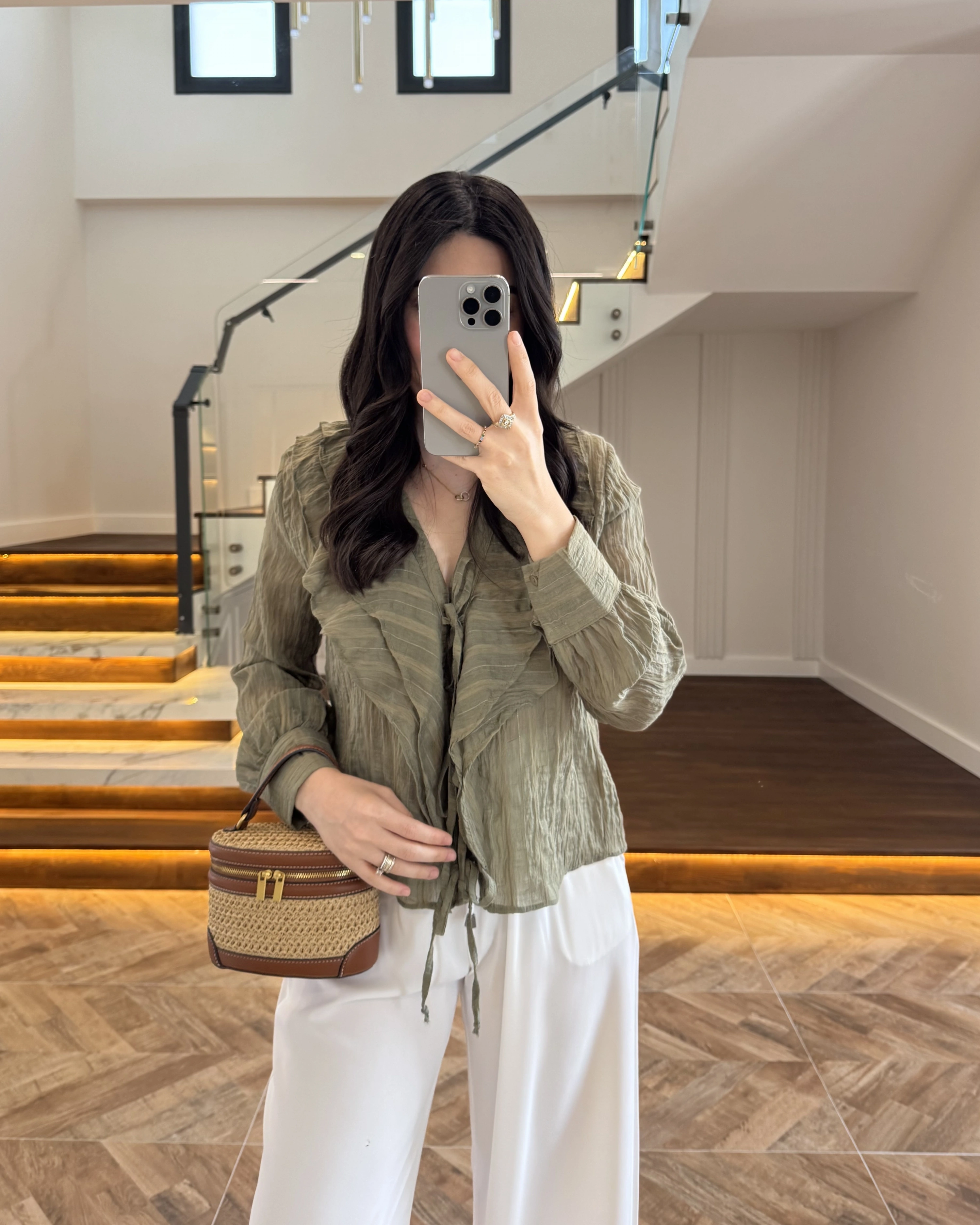 HAKİ ÖNÜ FIRFIR BAĞLAMA DETAYLI BLUZ-1069