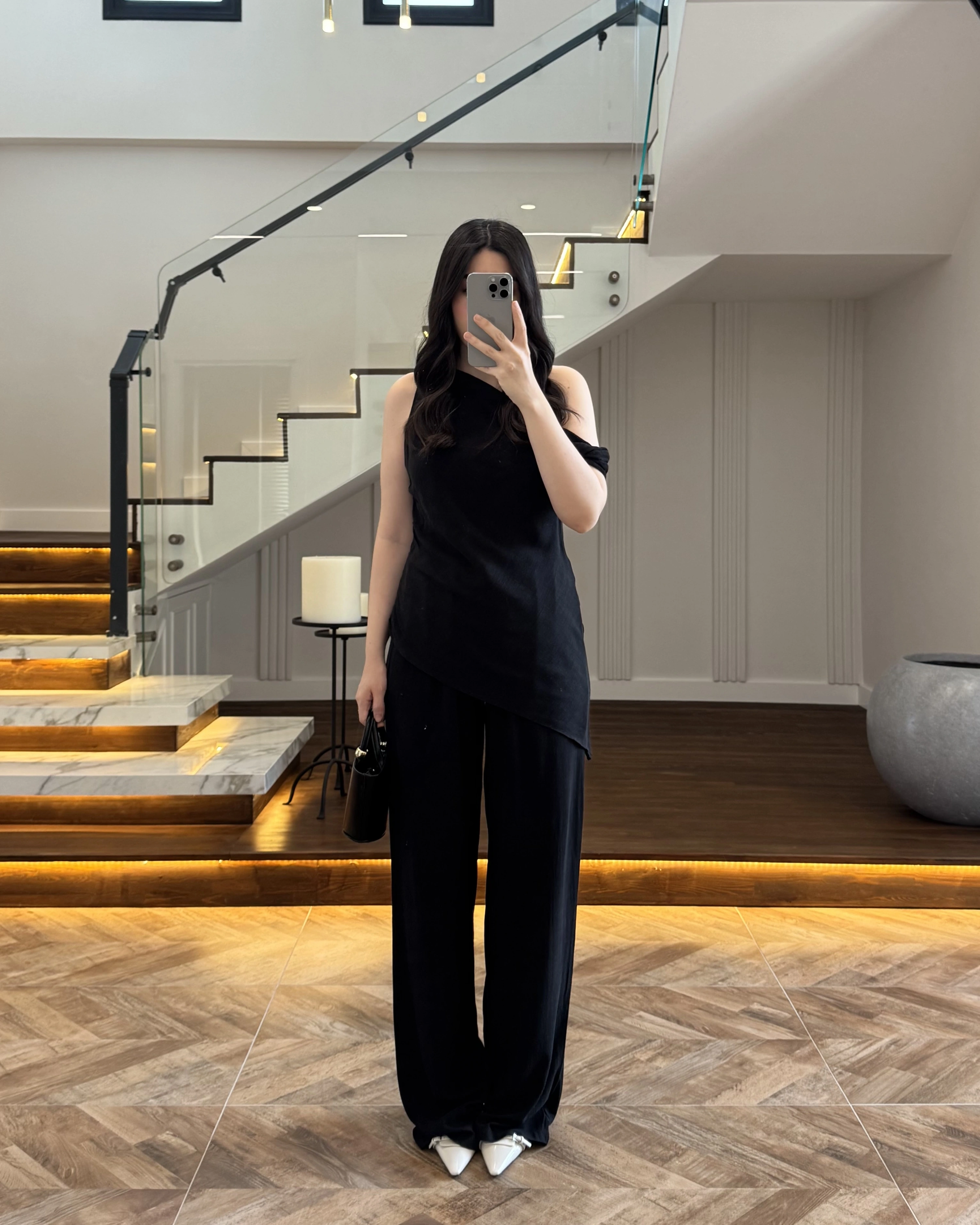 SİYAH ASİMETRİK TEK OMUZ BLUZ TAKIM-267330
