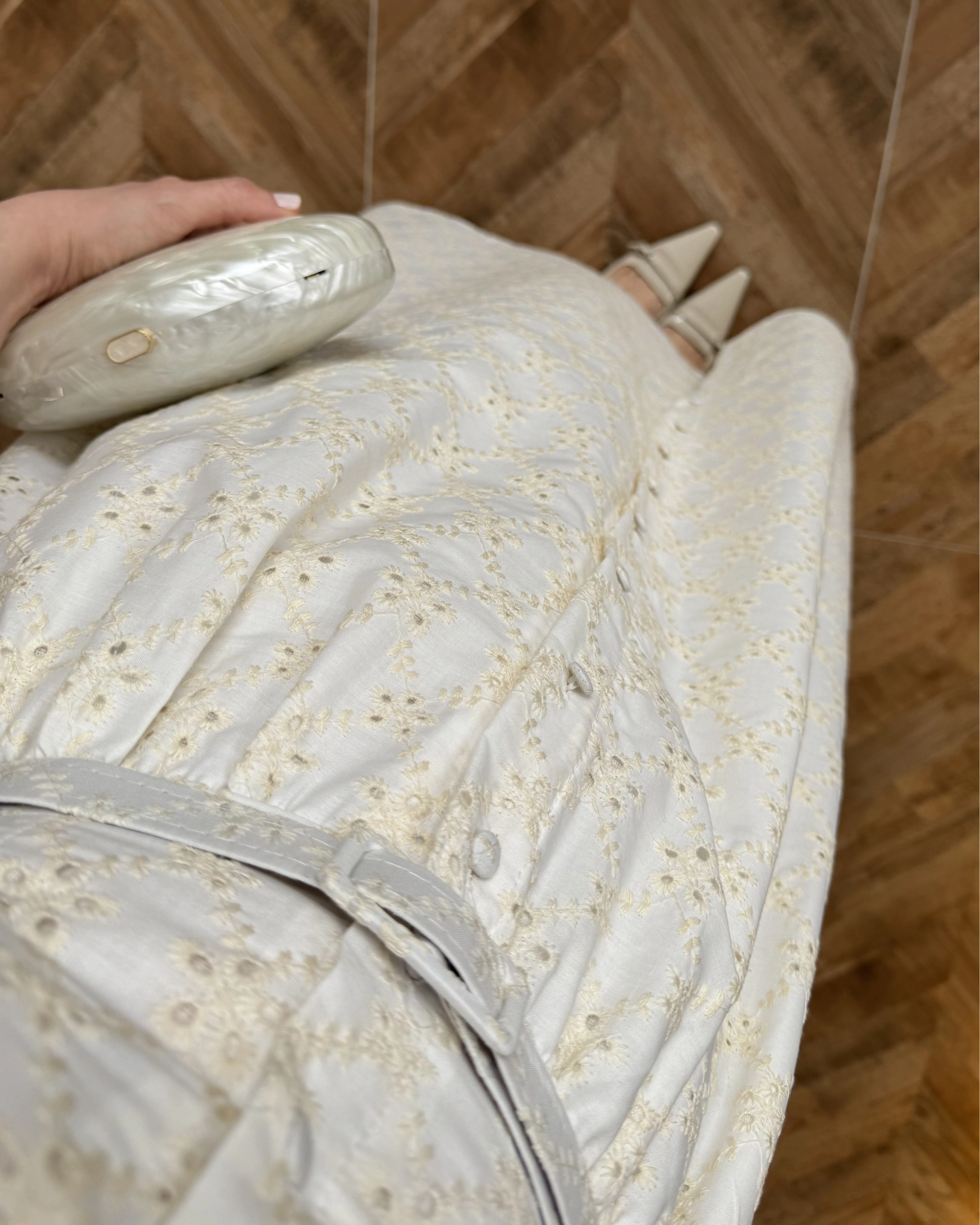 EKRU BEBE YAKA BALON KOL ELBİSE-8869