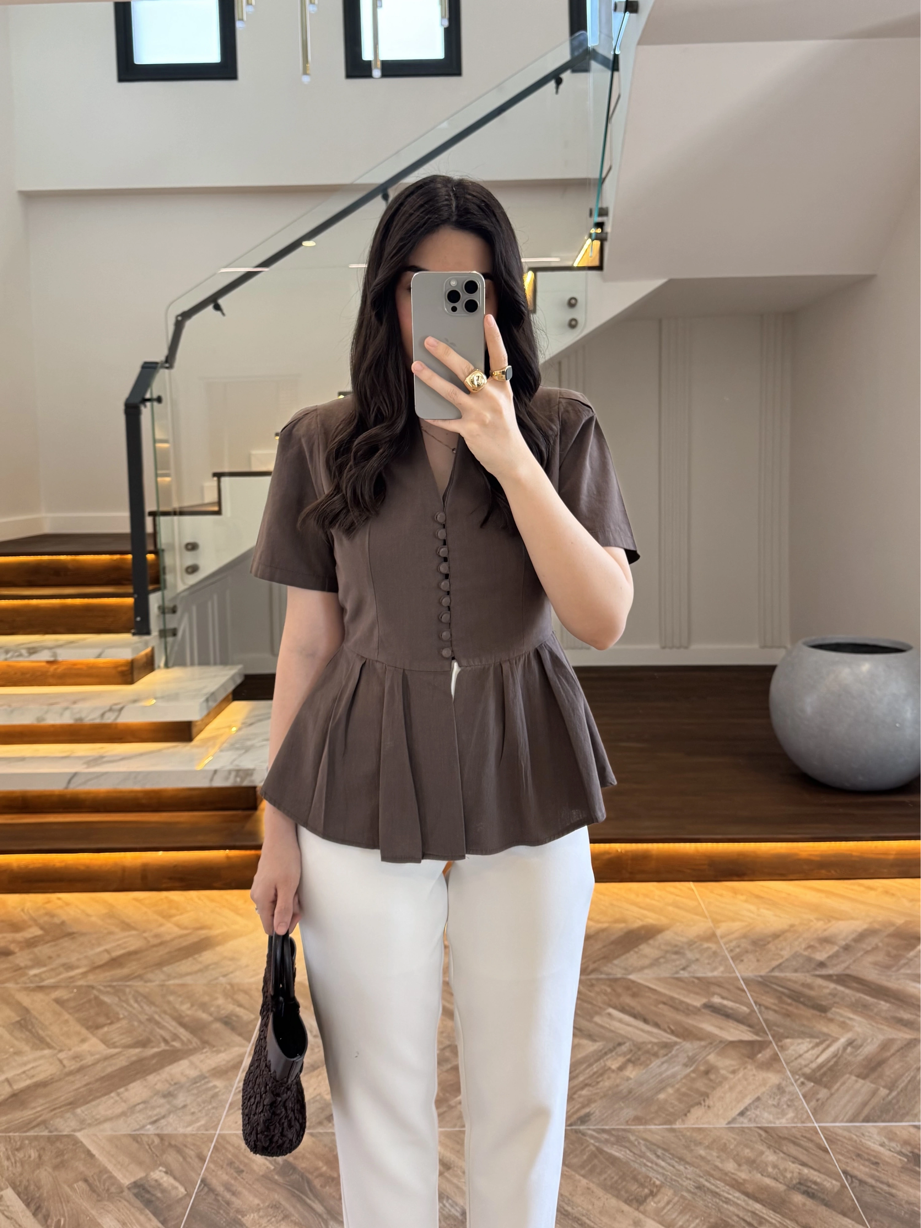 KAHVE VATKALI DÜĞME DETAY GÖMLEK-5506