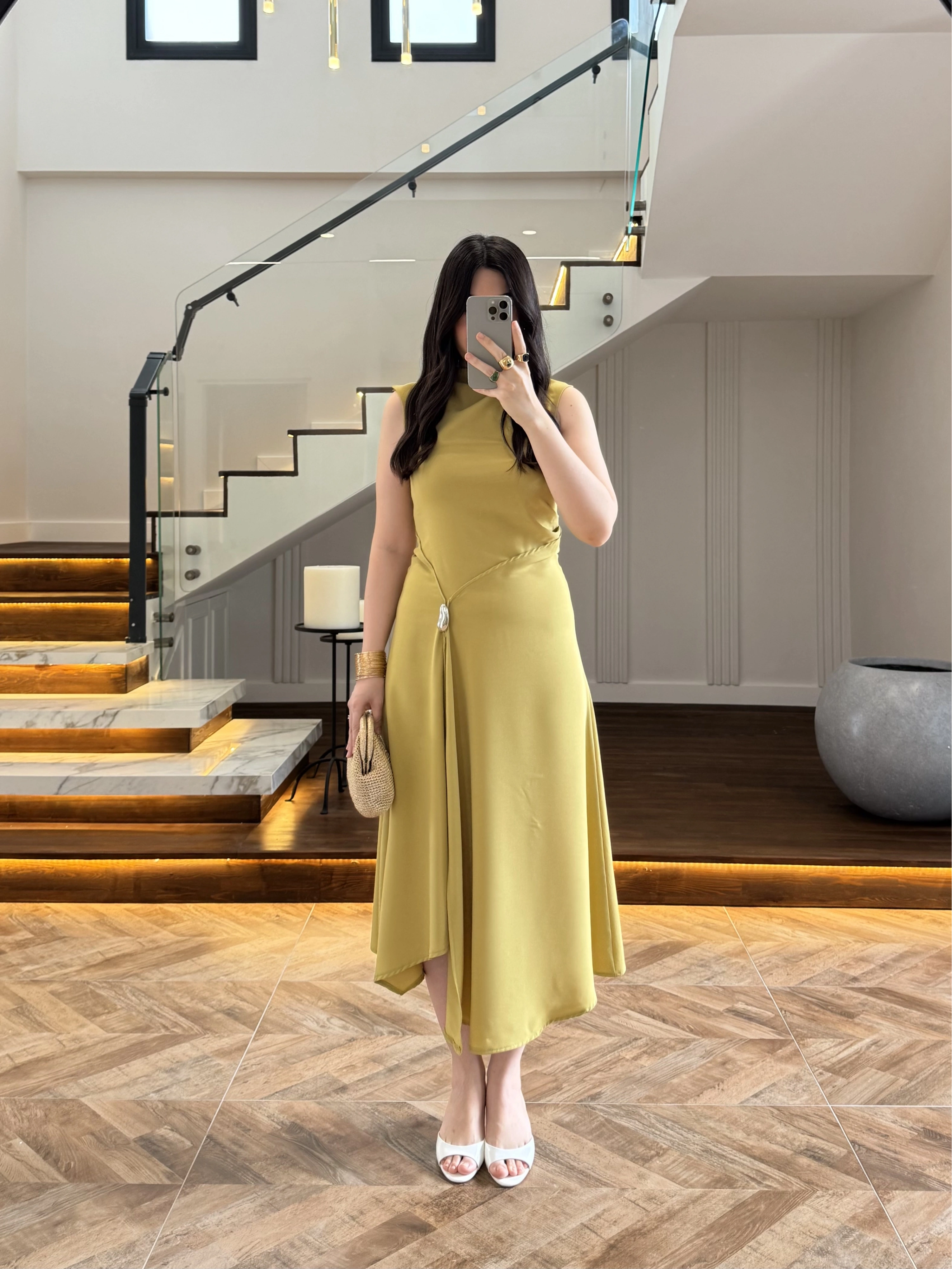 YAĞ YEŞİL YIRTMAÇLI GOLD AKSESUAR ELBİSE