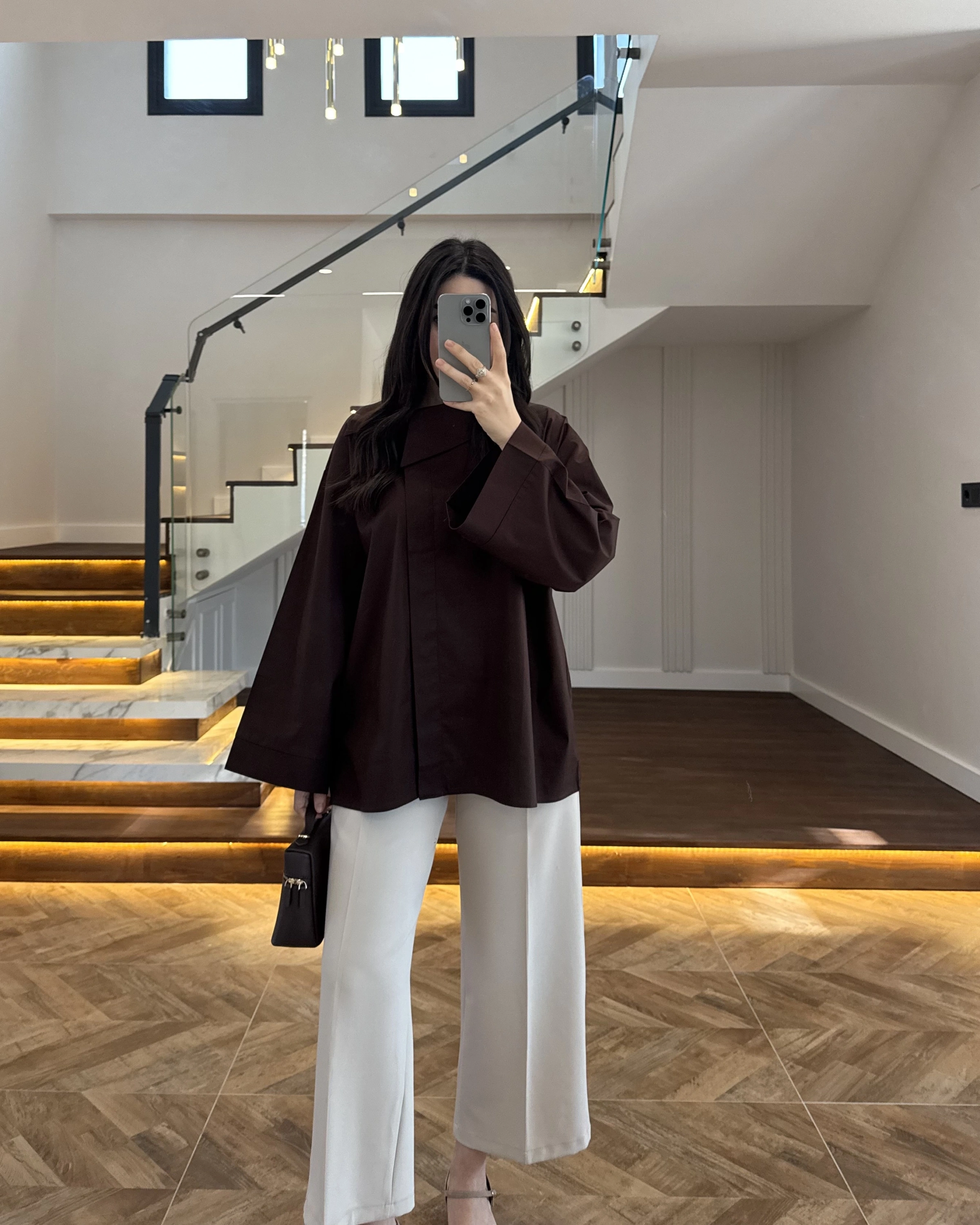 ASİMETRİK YAKA POPLİN GÖMLEK KAHVE -5419