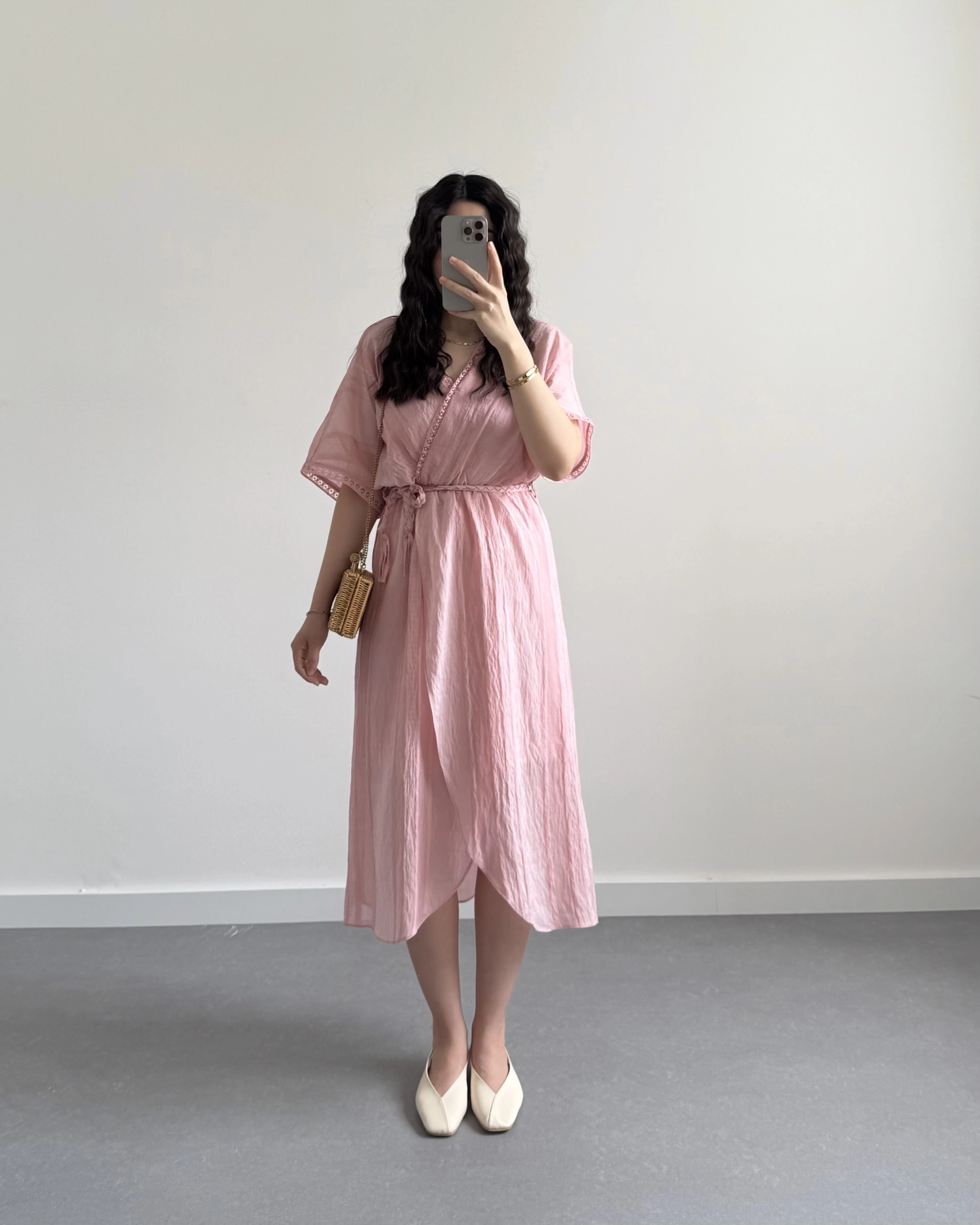 AVA PEMBE KURUVAZE ÖRGÜ KEMERLİ ELBİSE