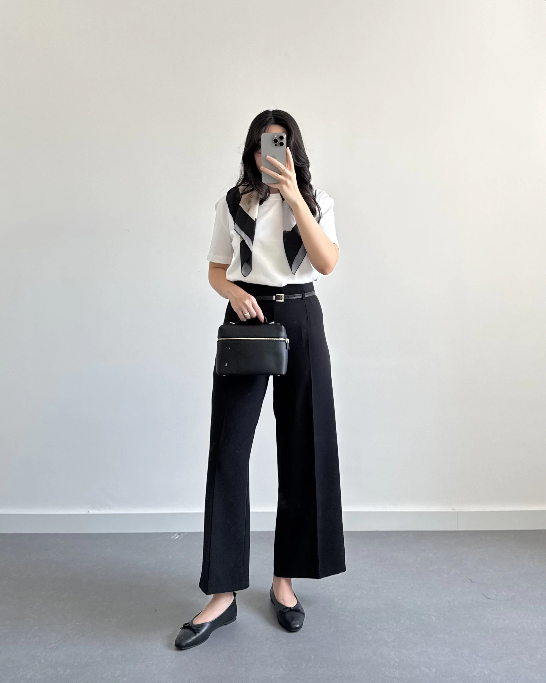 BELİ KEMERLİ CREP KUMAŞ PANTOLON SİYAH