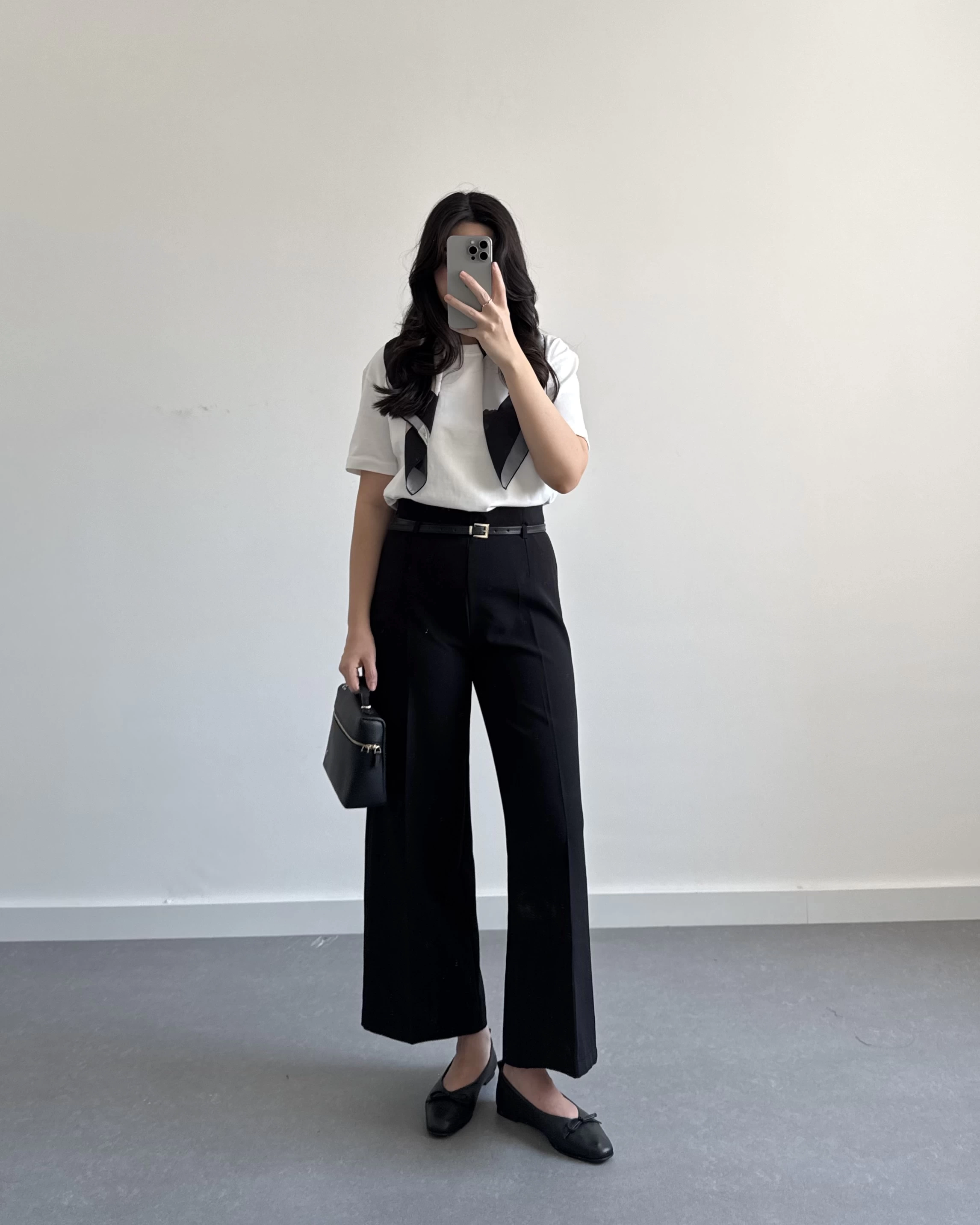 BELİ KEMERLİ CREP KUMAŞ PANTOLON SİYAH