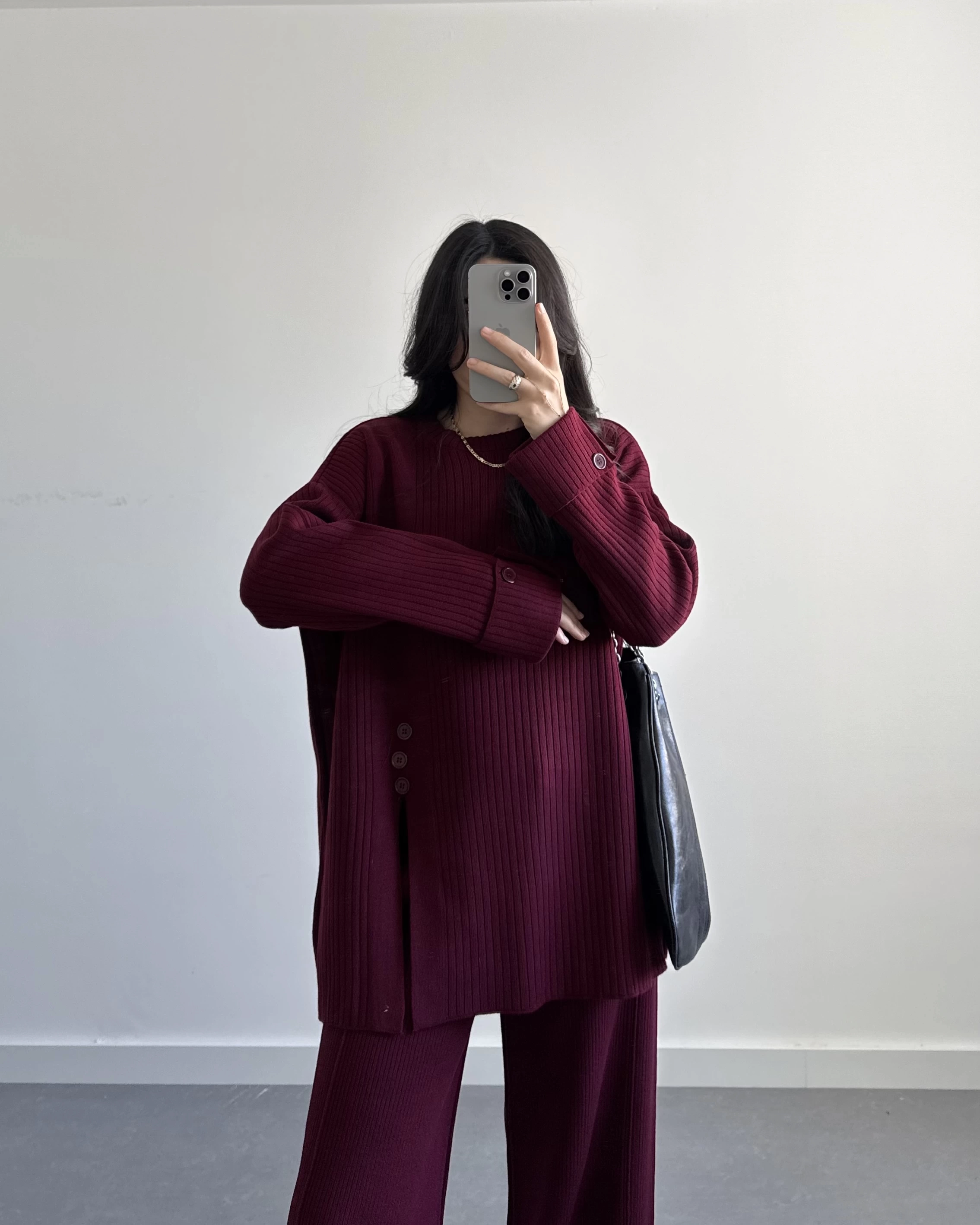 BORDO DÜĞMELİ TRİKO TAKIM