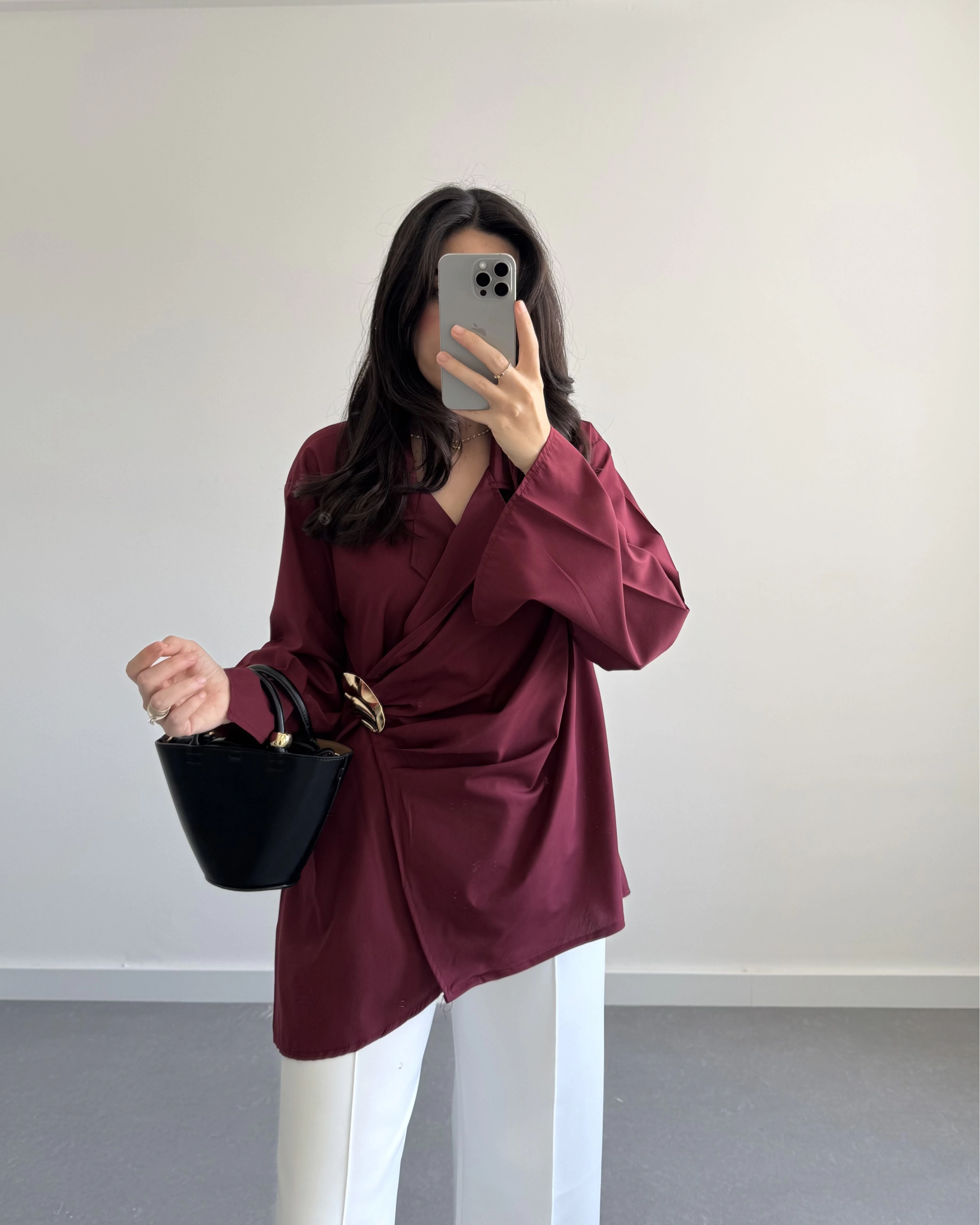BORDO GOLD BROŞLU GÖMLEK