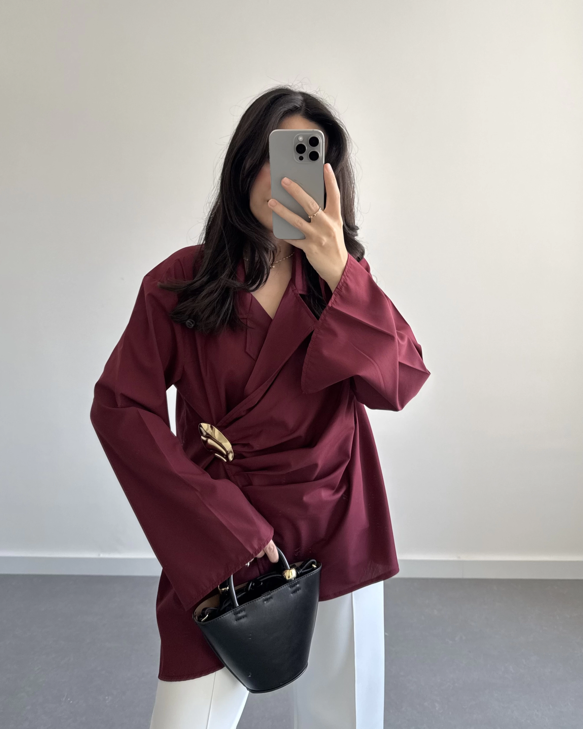 BORDO GOLD BROŞLU GÖMLEK