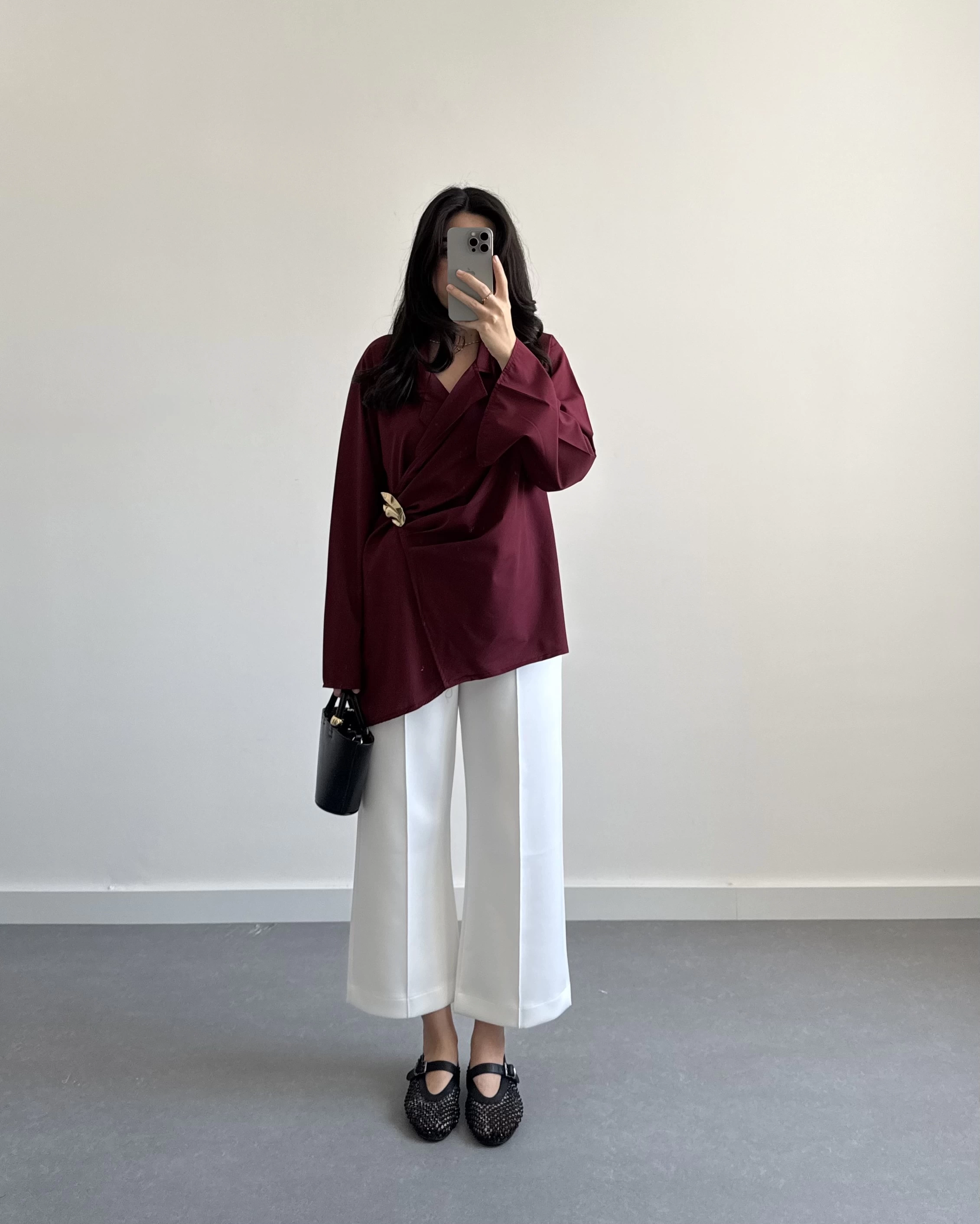 BORDO GOLD BROŞLU GÖMLEK
