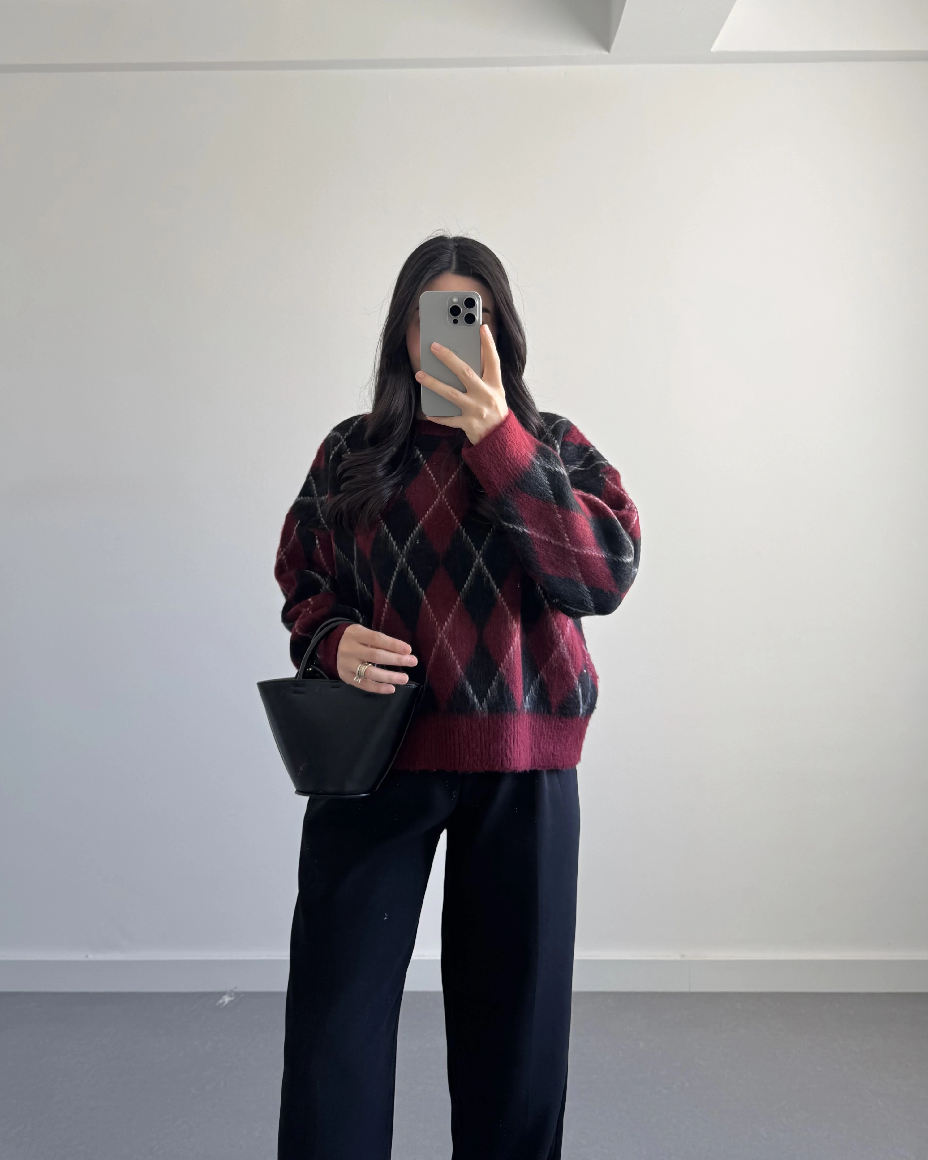 BORDO-SİYAH BAKLAVA KAZAK