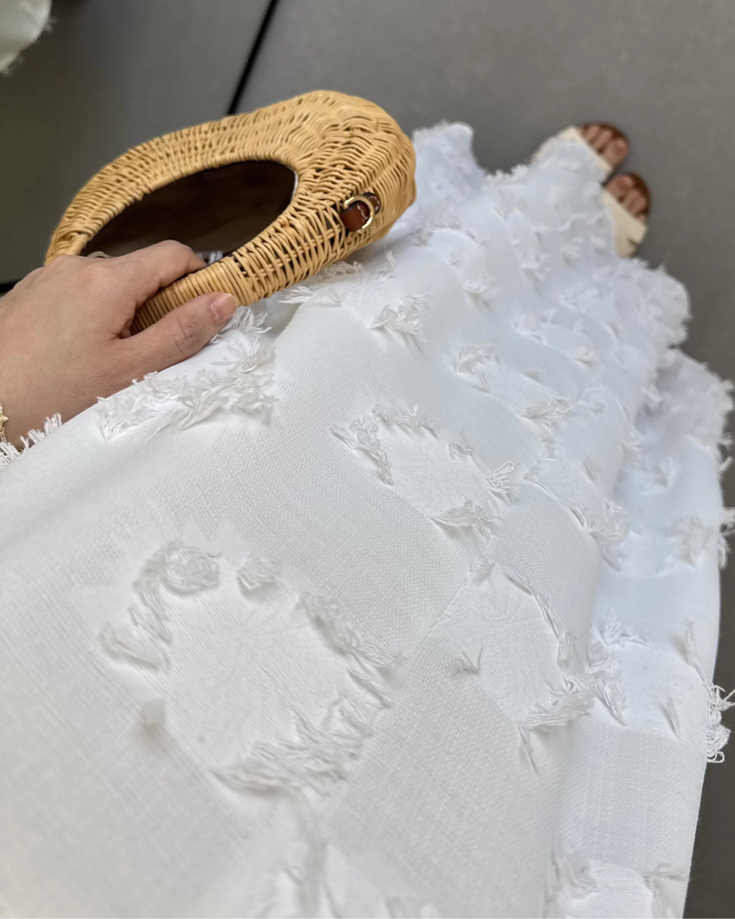 CREAM BEYAZ PÜSKÜL ELBİSE