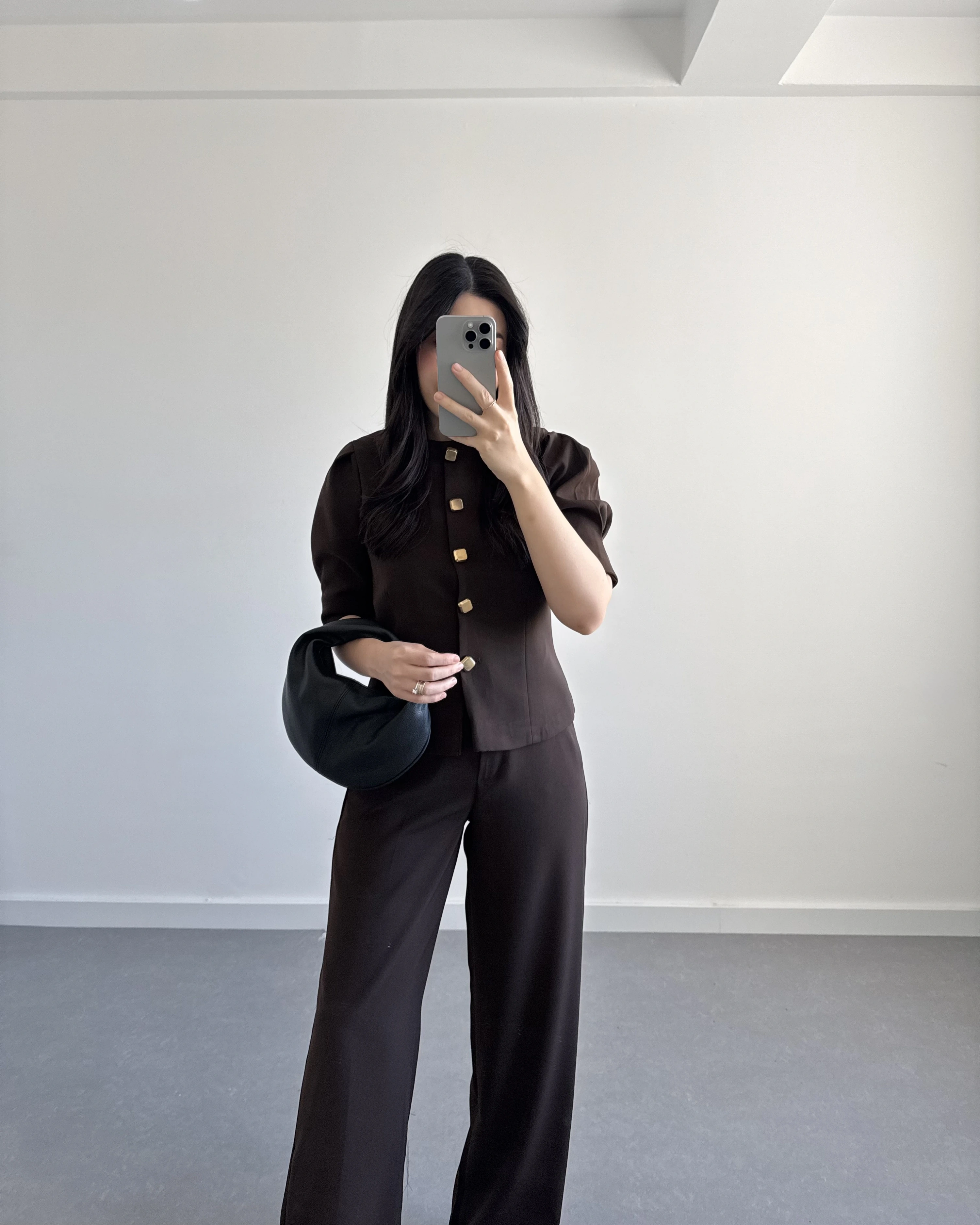 DÜĞME DETAYLI YELEK TAKIM KAHVE