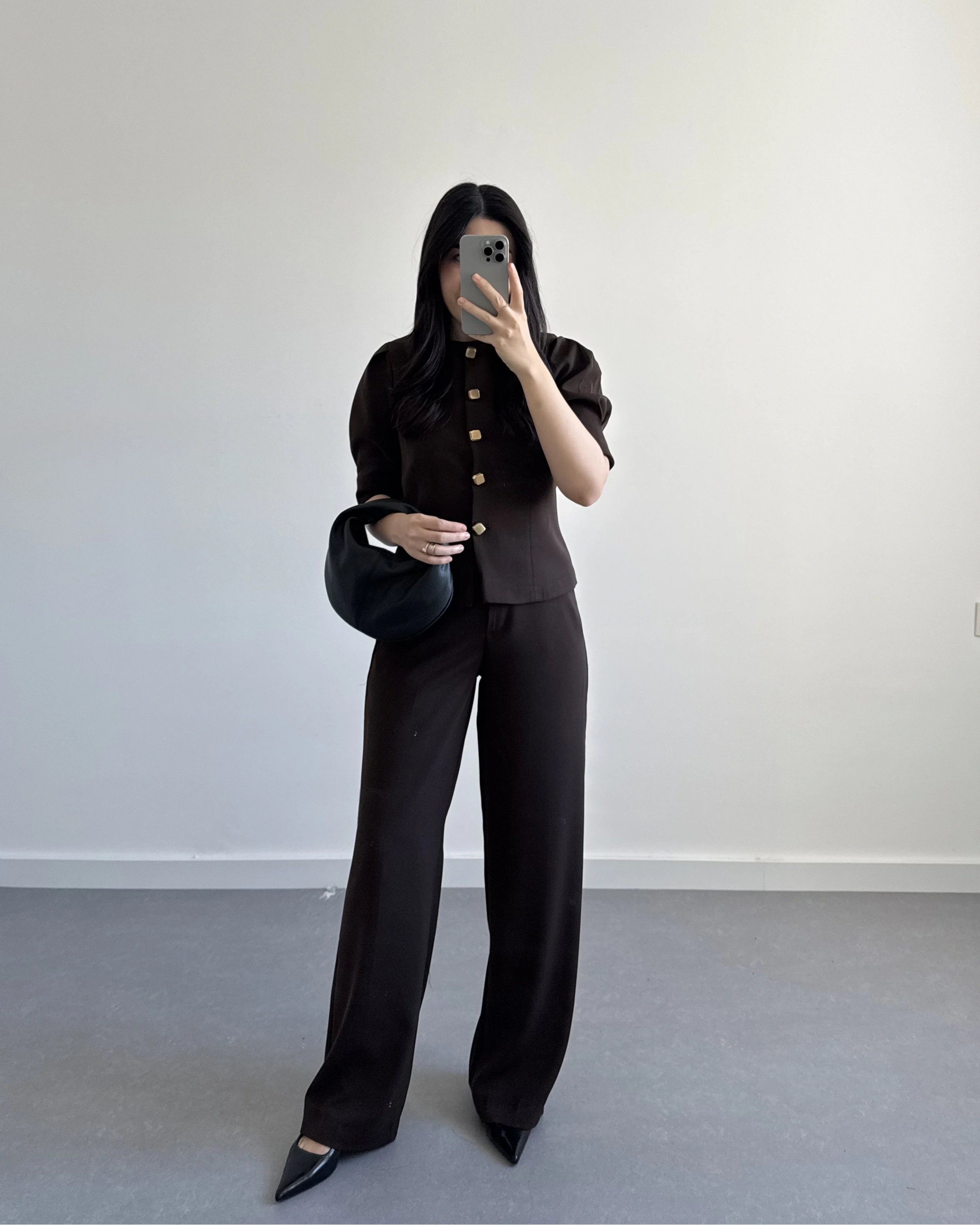 DÜĞME DETAYLI YELEK TAKIM KAHVE