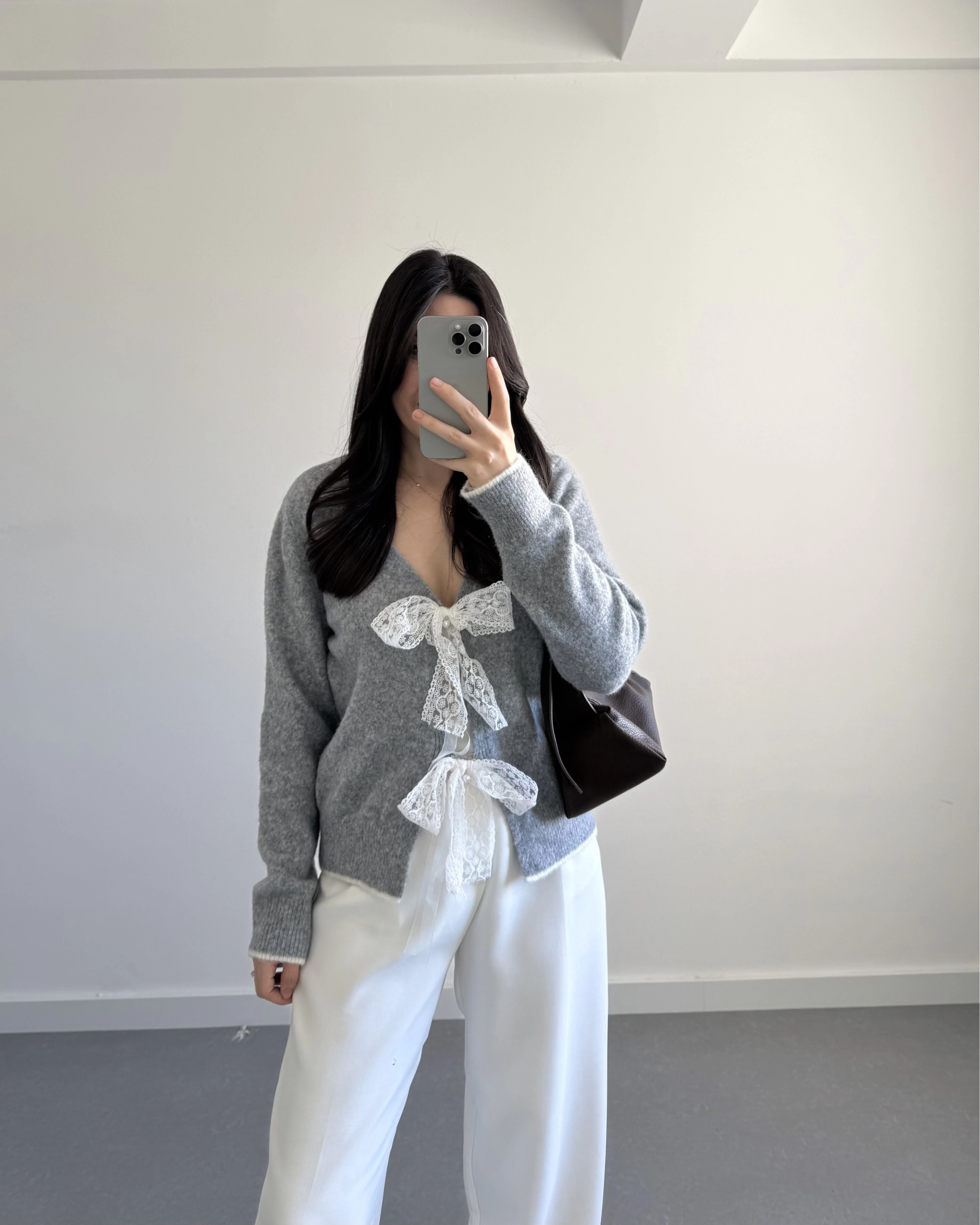 GRİ DANTEL KURDELE HIRKA