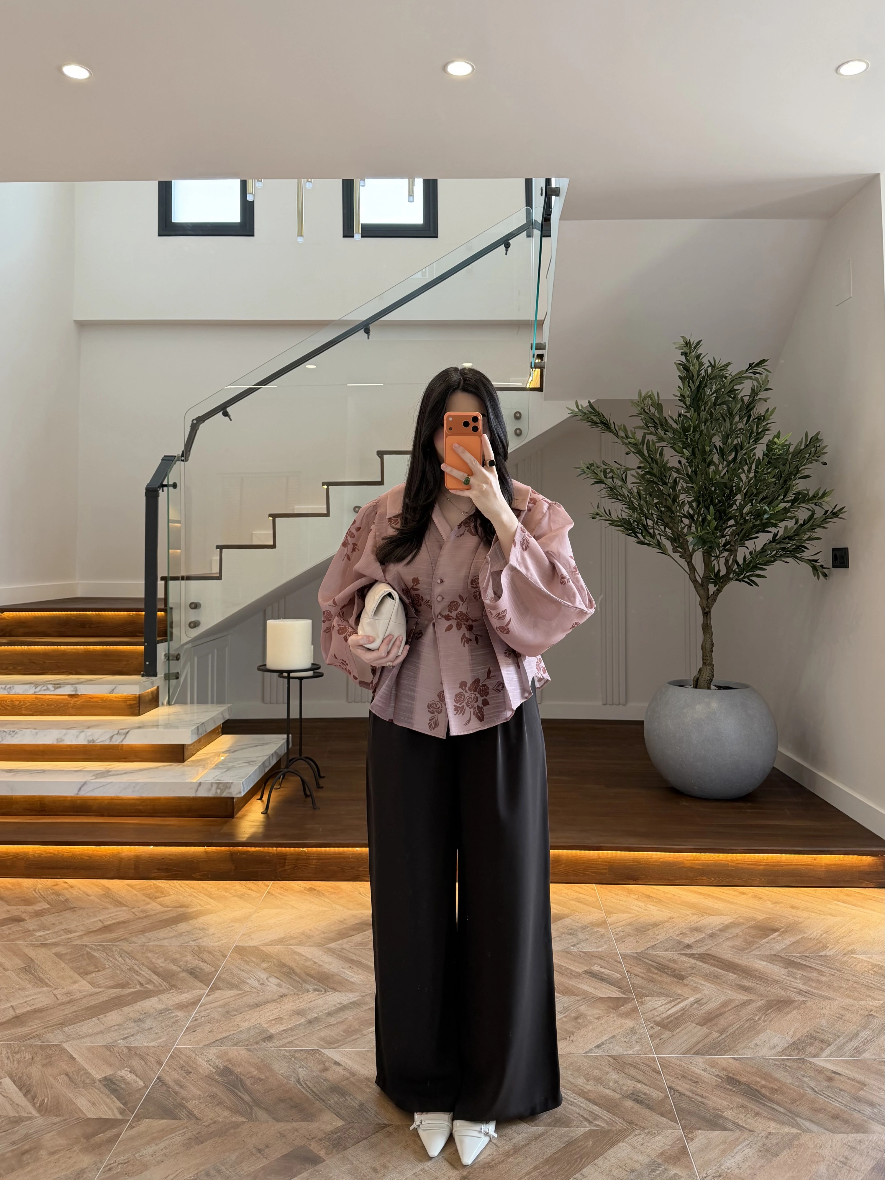 GÜL KURUSU BELDEN OTURTMALI ORGANZE GÖMLEK-EU5233