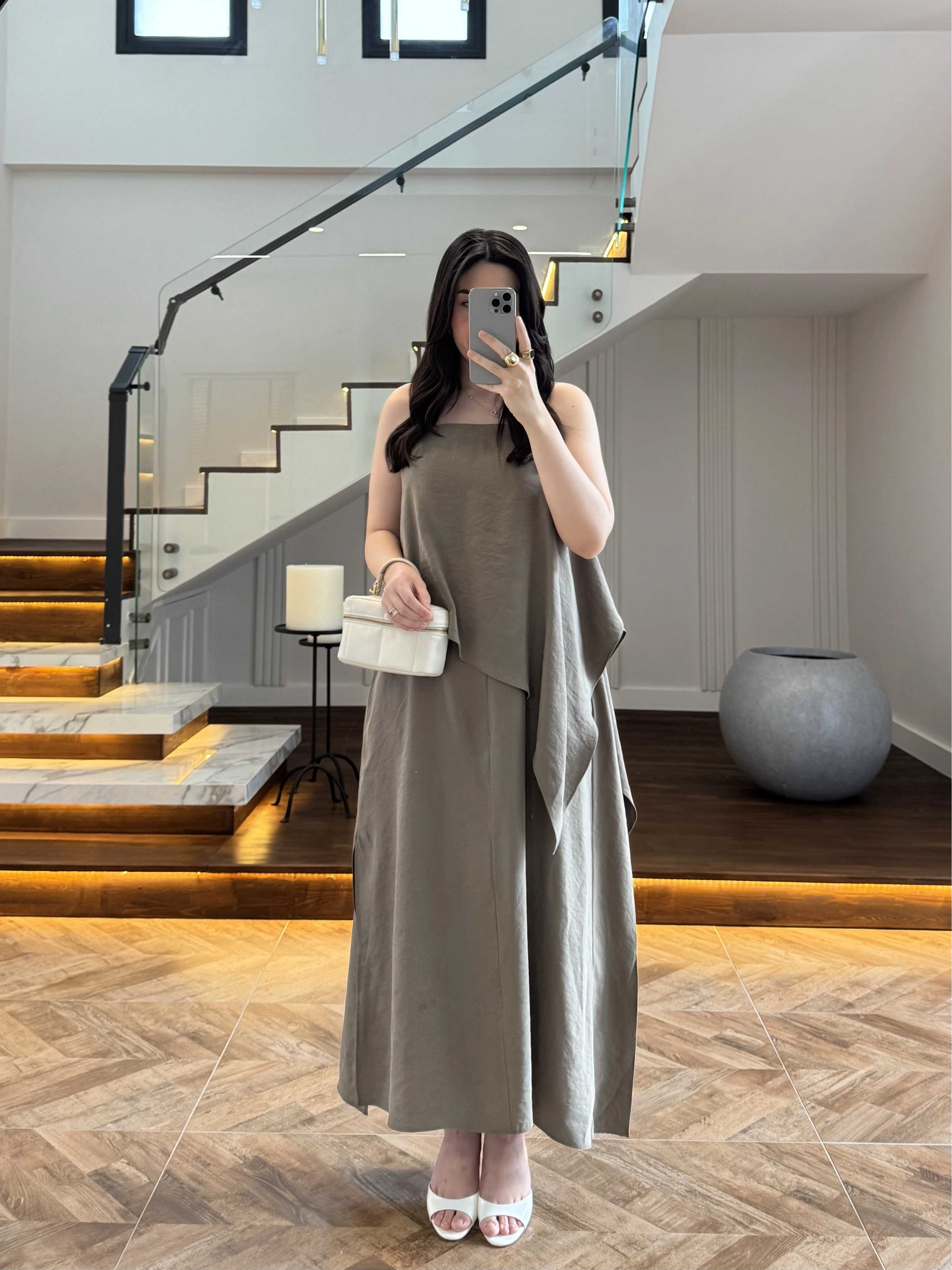 HAKİ ASİMETRİK VOLAN DETAY ELBİSE-2403