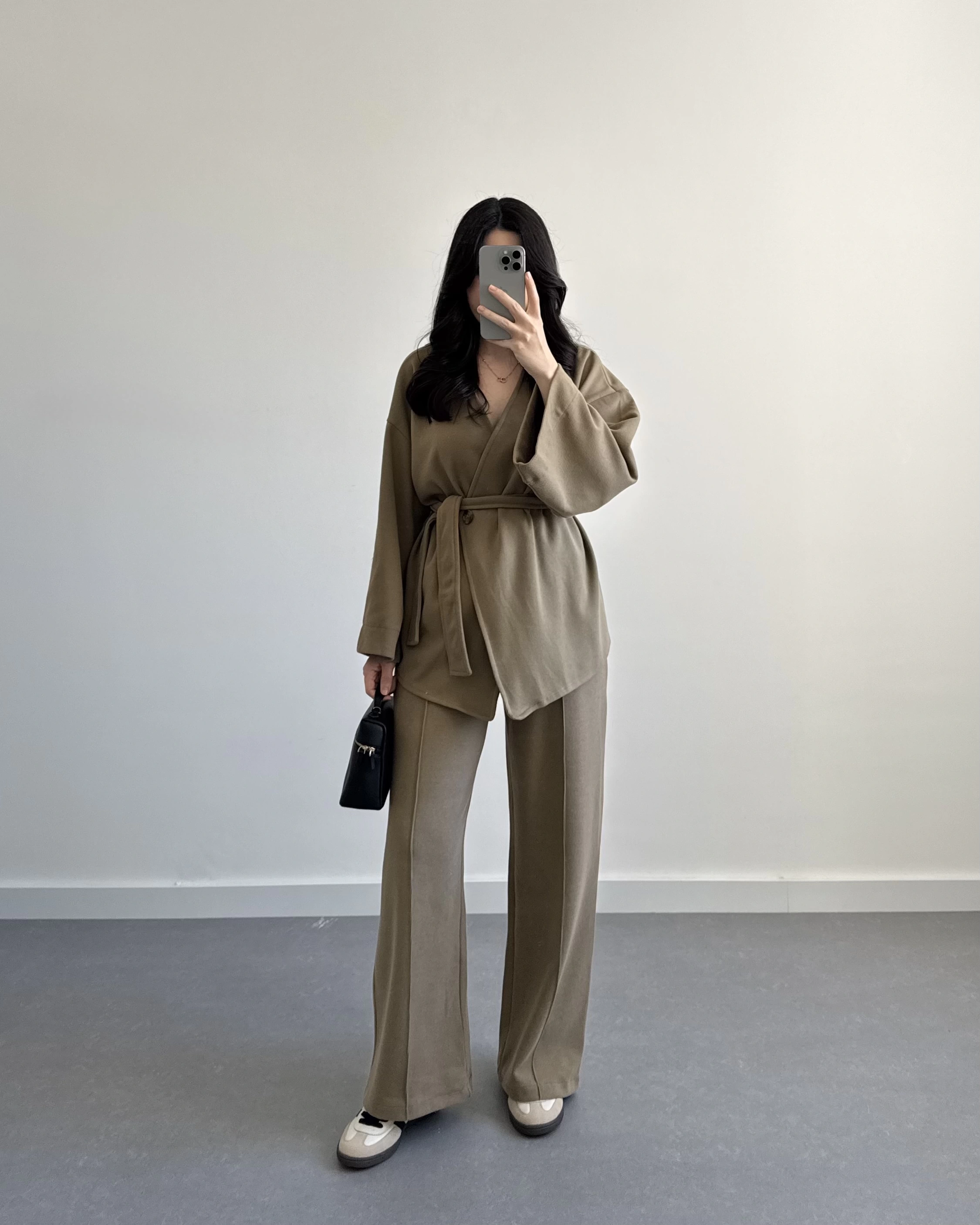 HAKİ KRUVAZE YAKA BELİ KUŞAKLI TAKIM