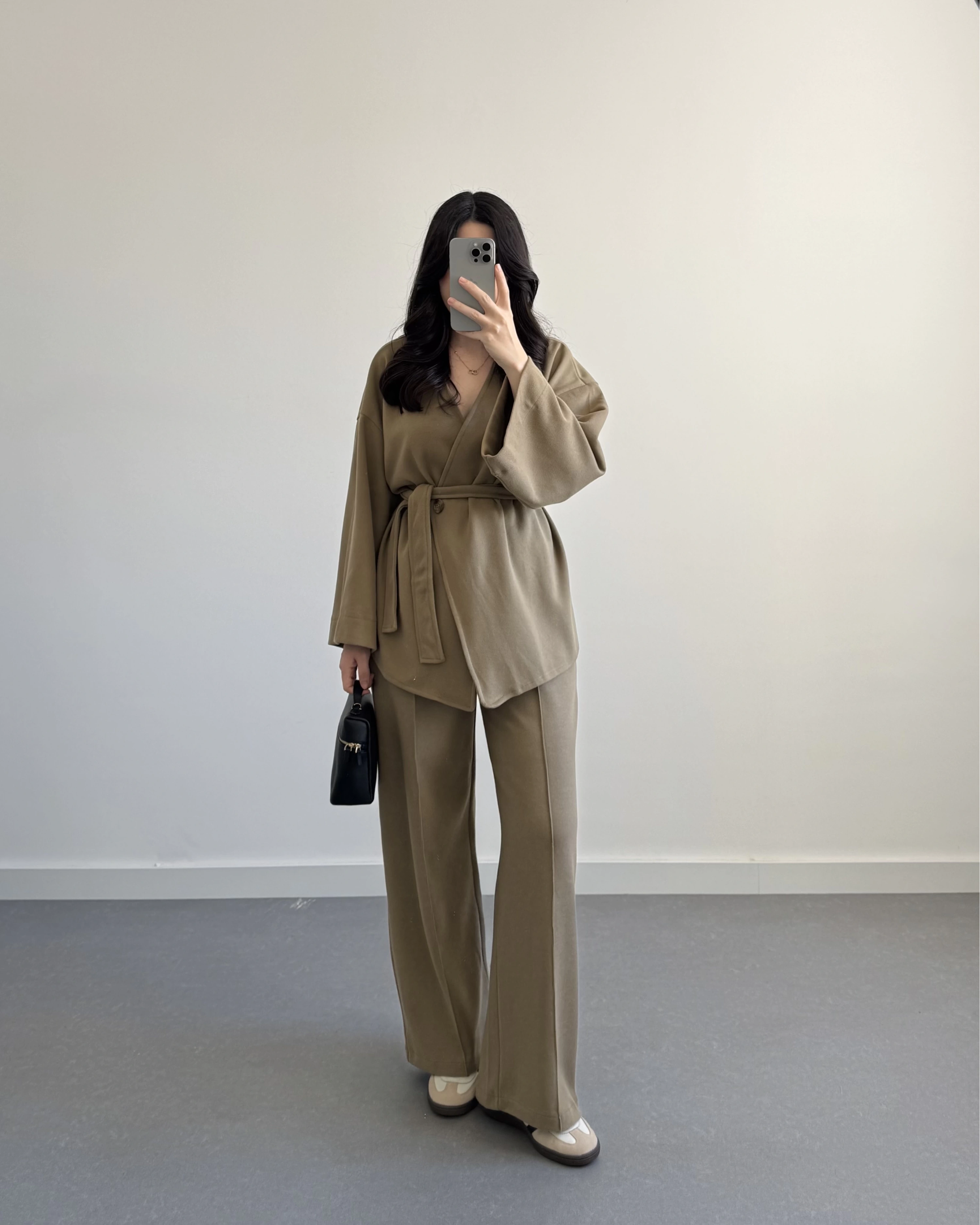 HAKİ KRUVAZE YAKA BELİ KUŞAKLI TAKIM