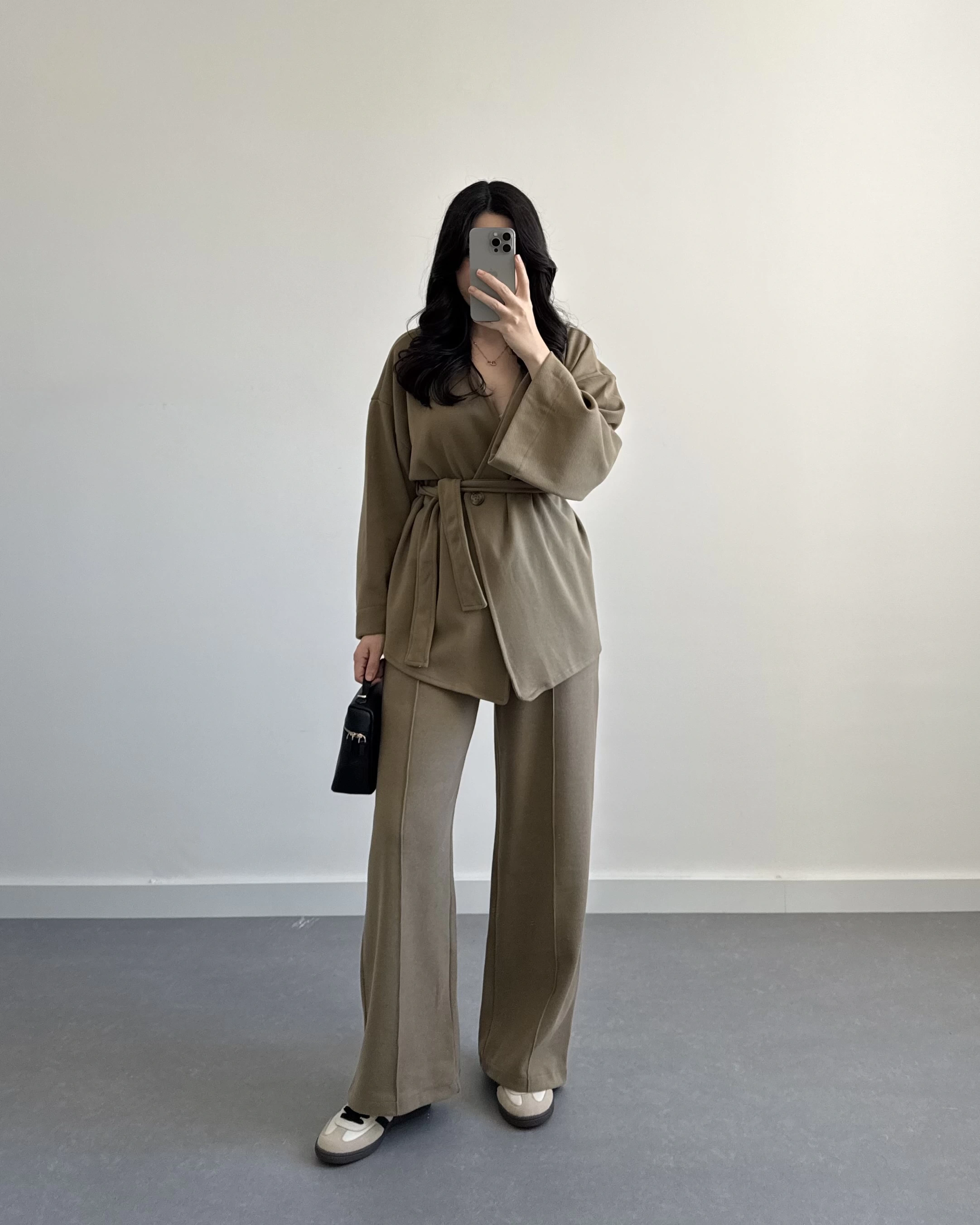 HAKİ KRUVAZE YAKA BELİ KUŞAKLI TAKIM