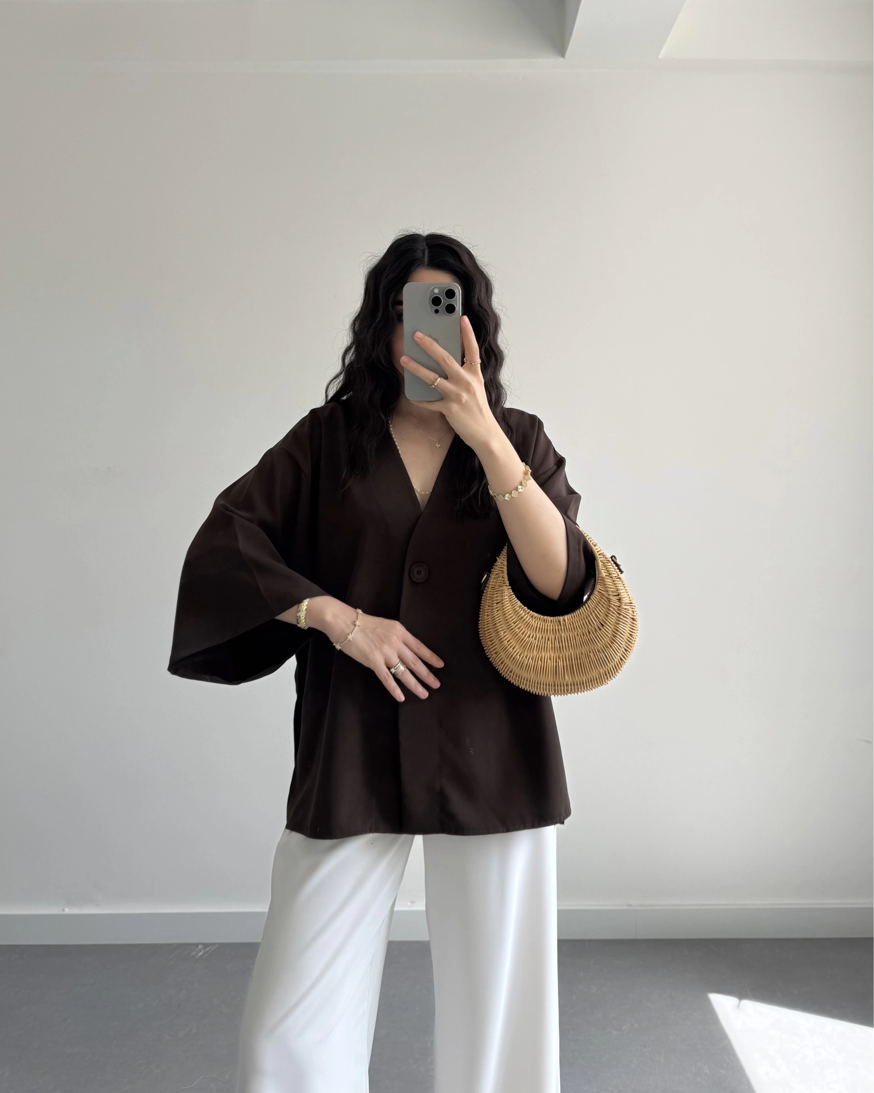HARDY CREP KUMAŞ ÖNÜ DÜĞMELİ KİMONO KAHVE