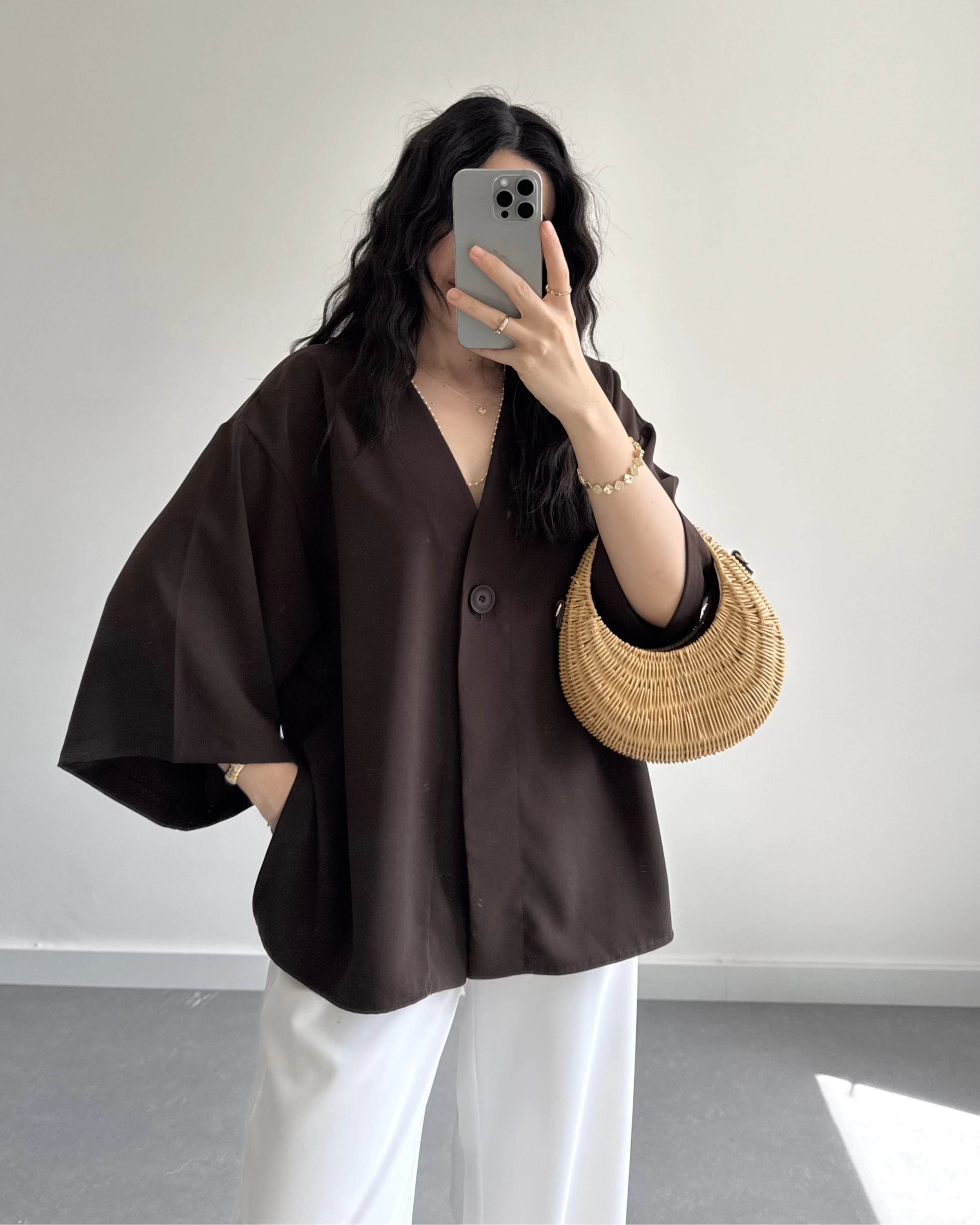 HARDY CREP KUMAŞ ÖNÜ DÜĞMELİ KİMONO KAHVE