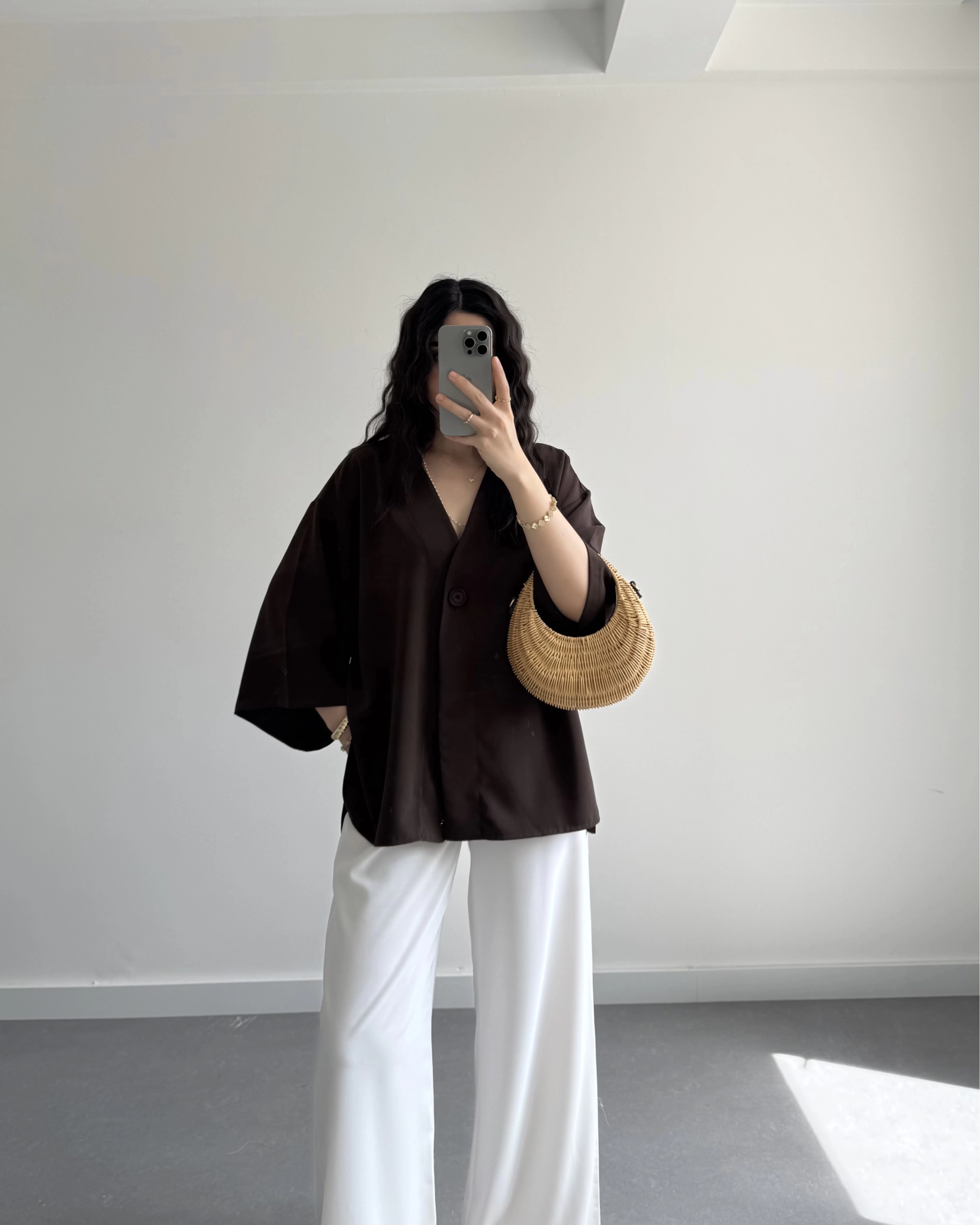 HARDY CREP KUMAŞ ÖNÜ DÜĞMELİ KİMONO KAHVE
