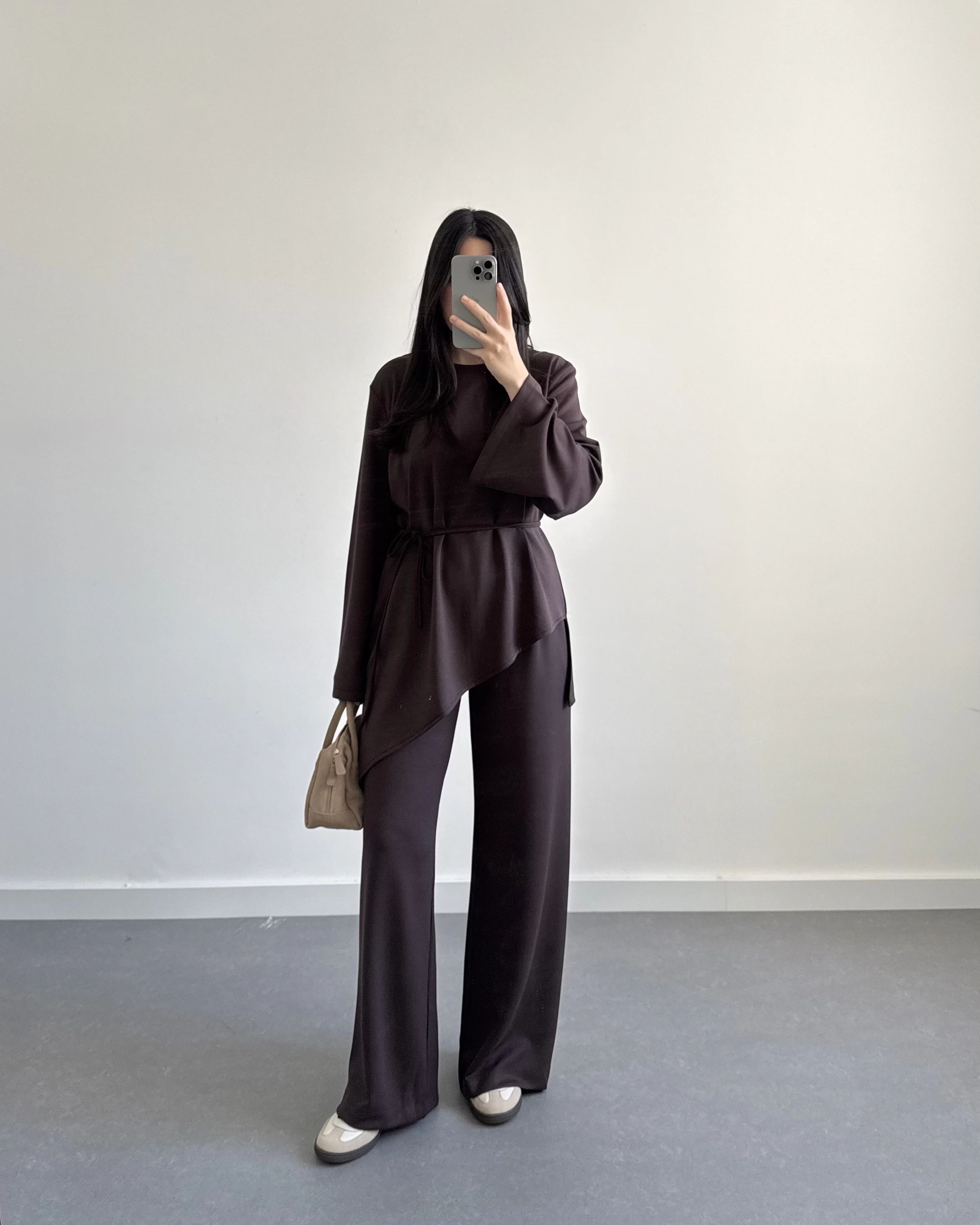 KAHVE ASİMETRİK KESİM UZUN KOL TAKIM