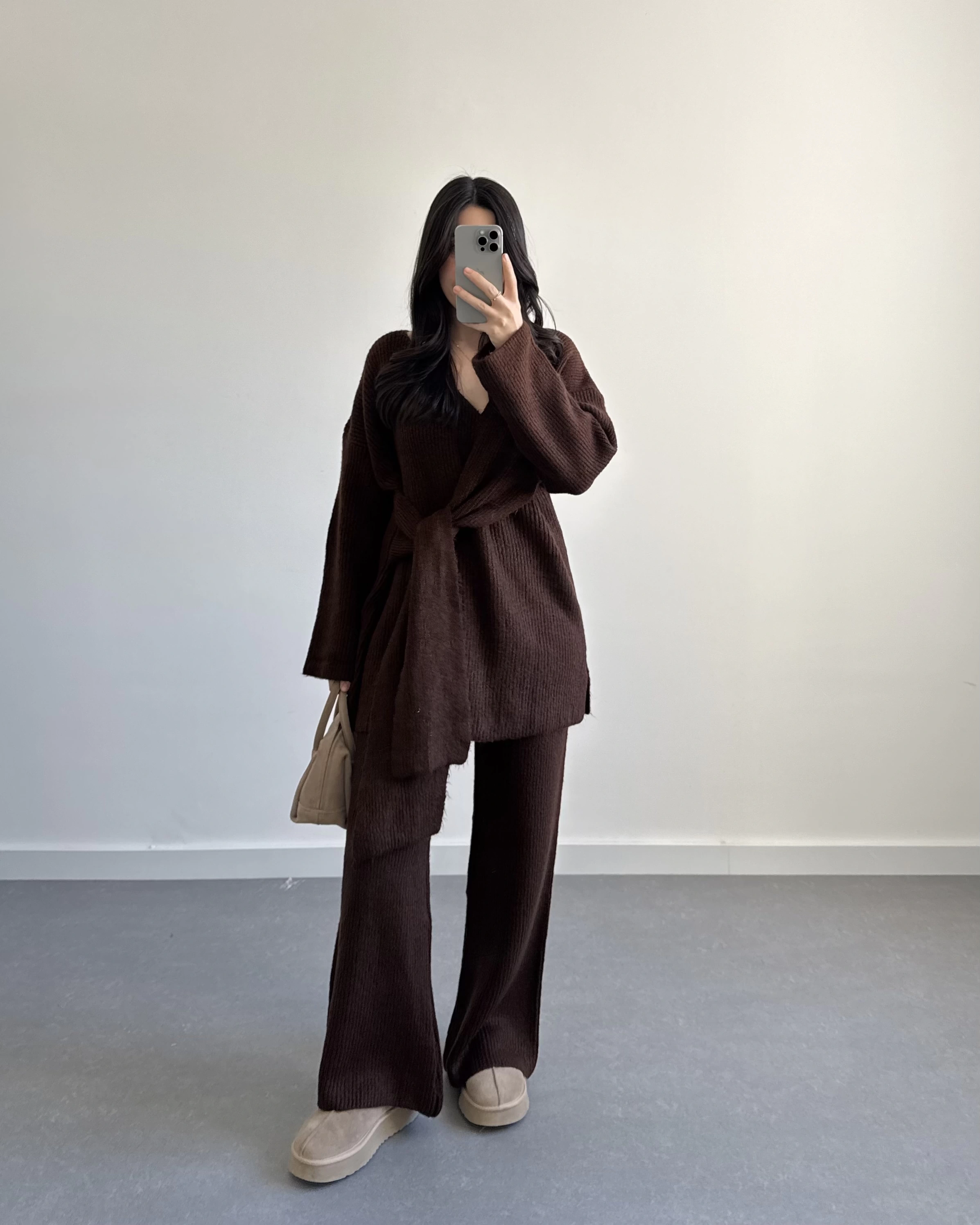 KAHVE BAĞLAMALI TRİKO TAKIM