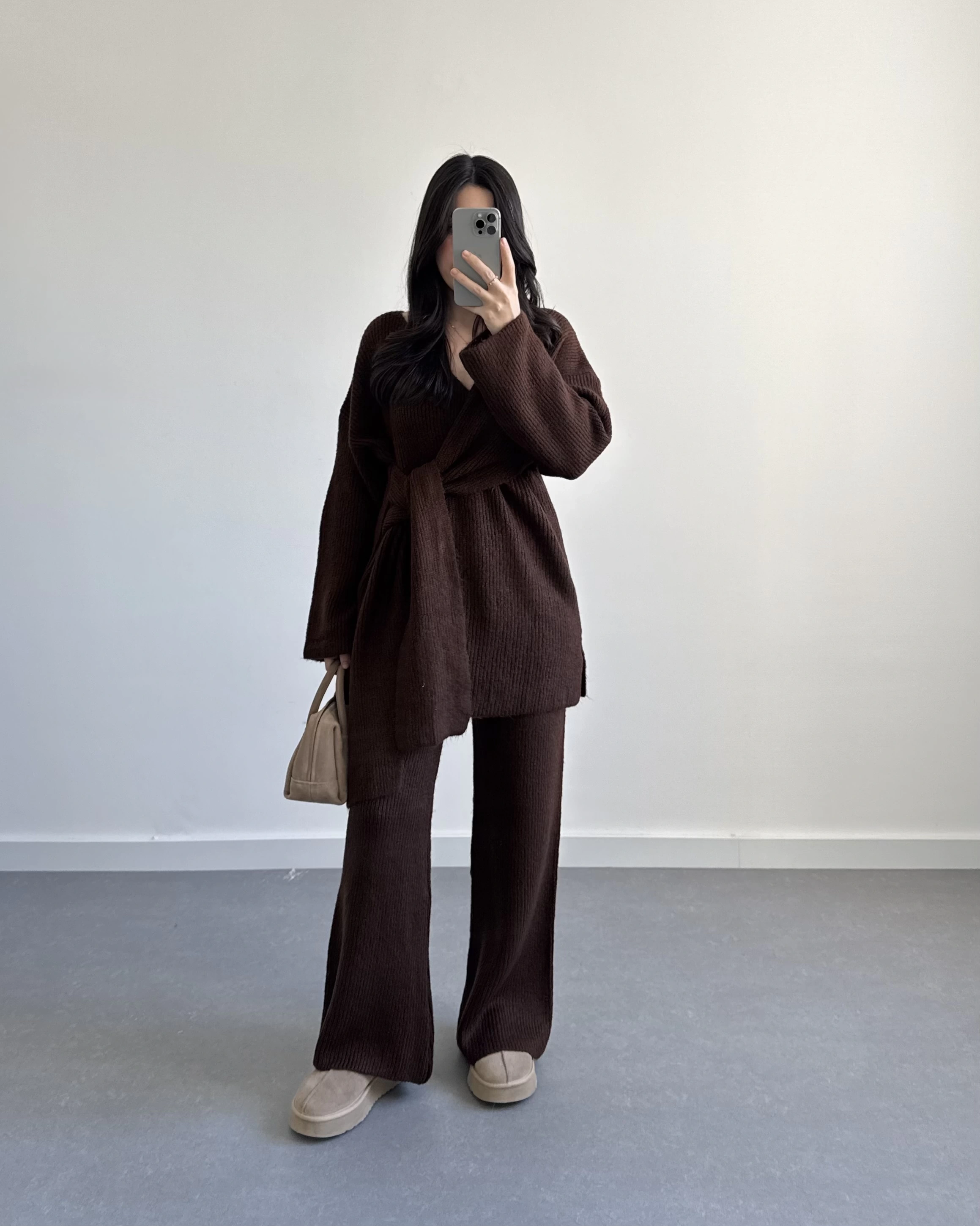 KAHVE BAĞLAMALI TRİKO TAKIM