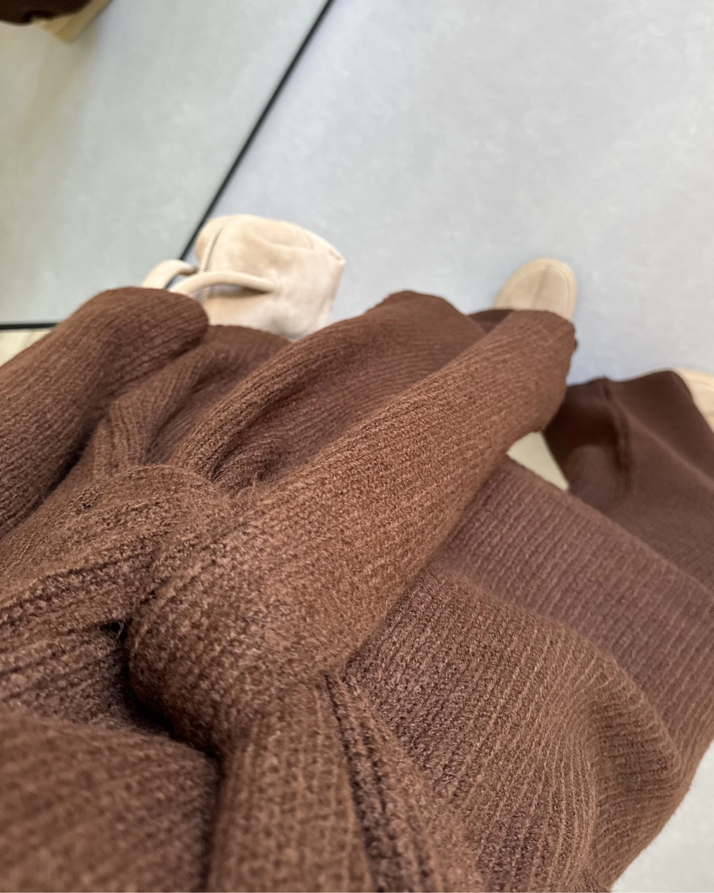 KAHVE BAĞLAMALI TRİKO TAKIM