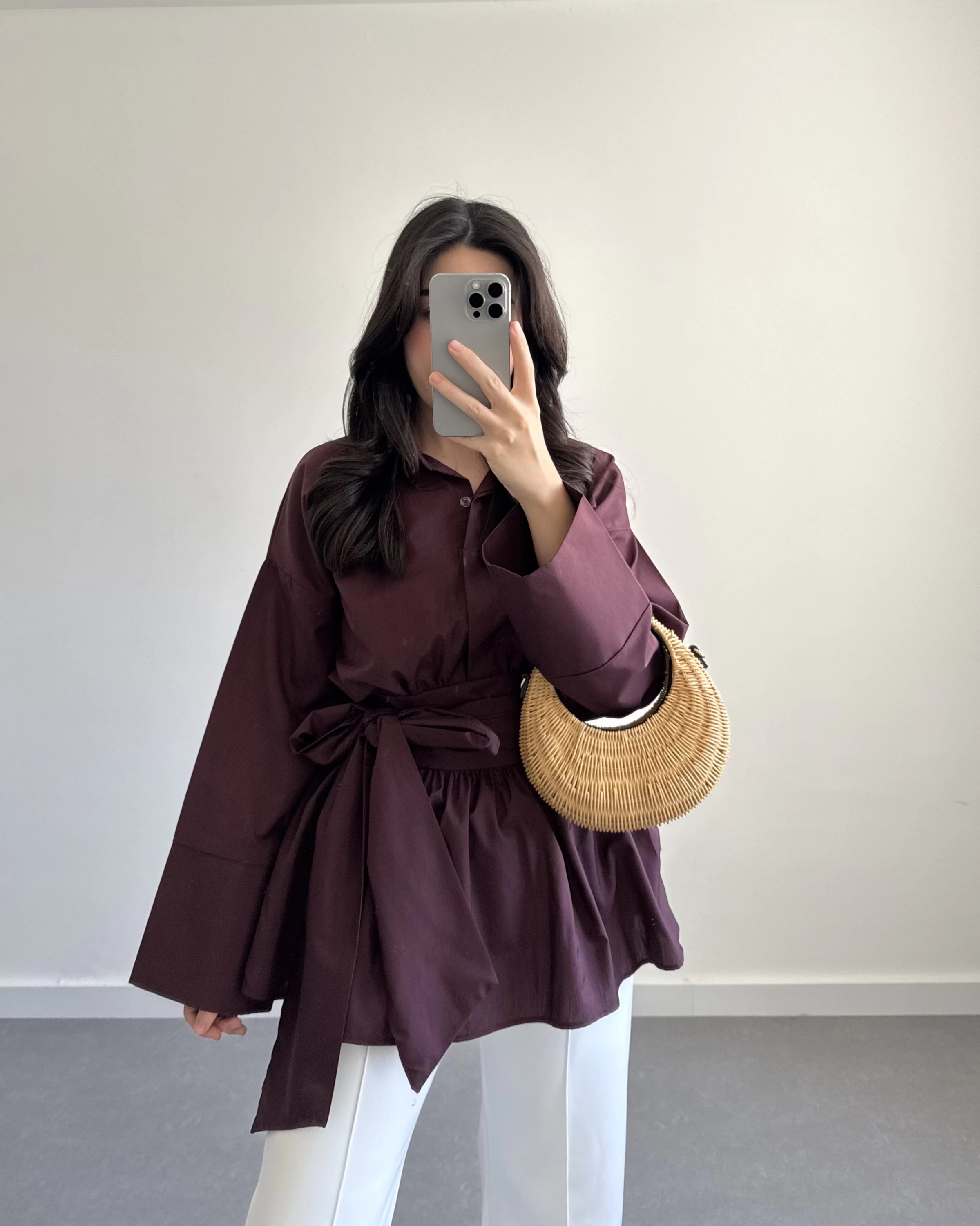BORDO  BELİ KUŞAKLI POPLİN GÖMLEK