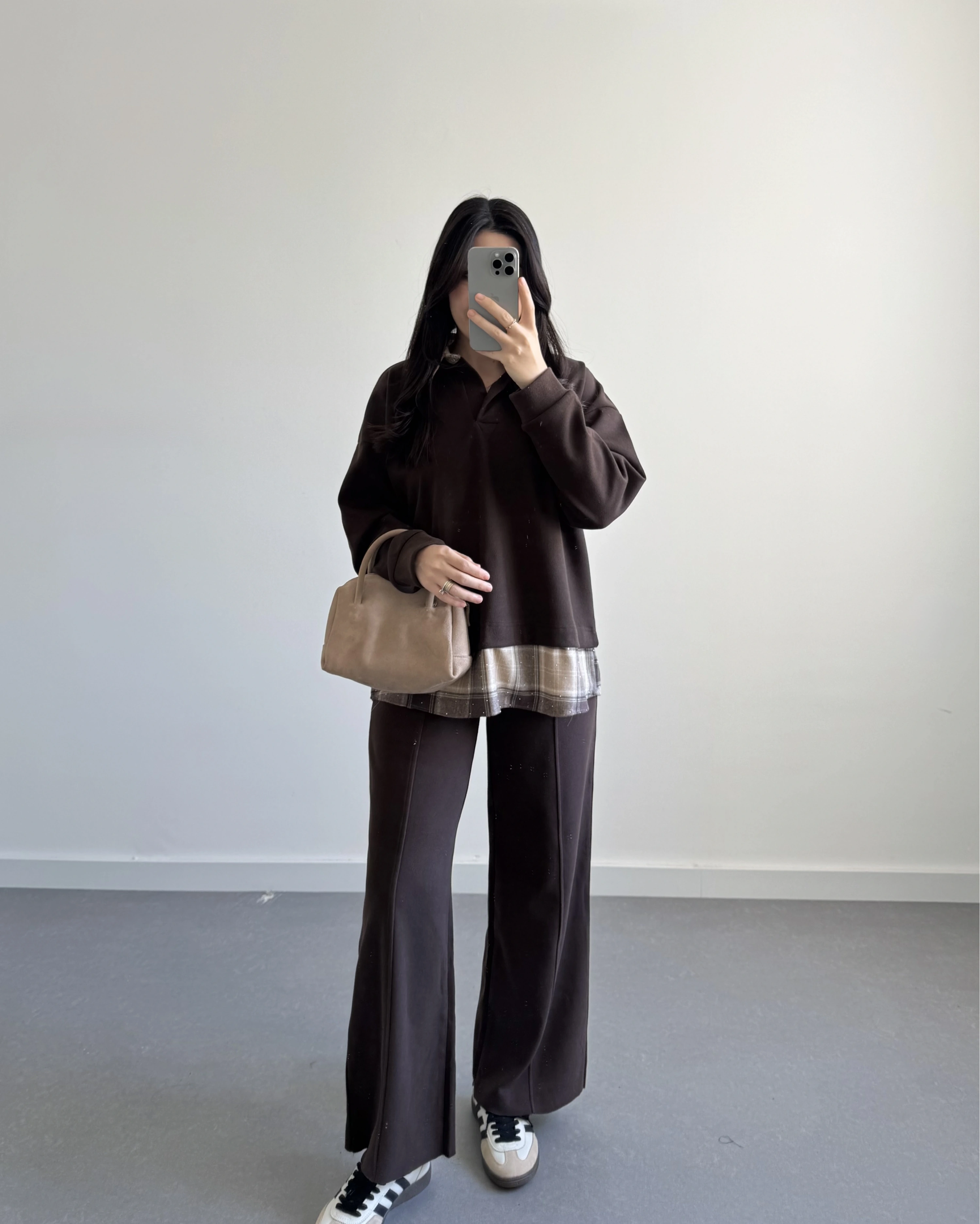 KAHVE GÖMLEKLİ SELANİK TAKIM