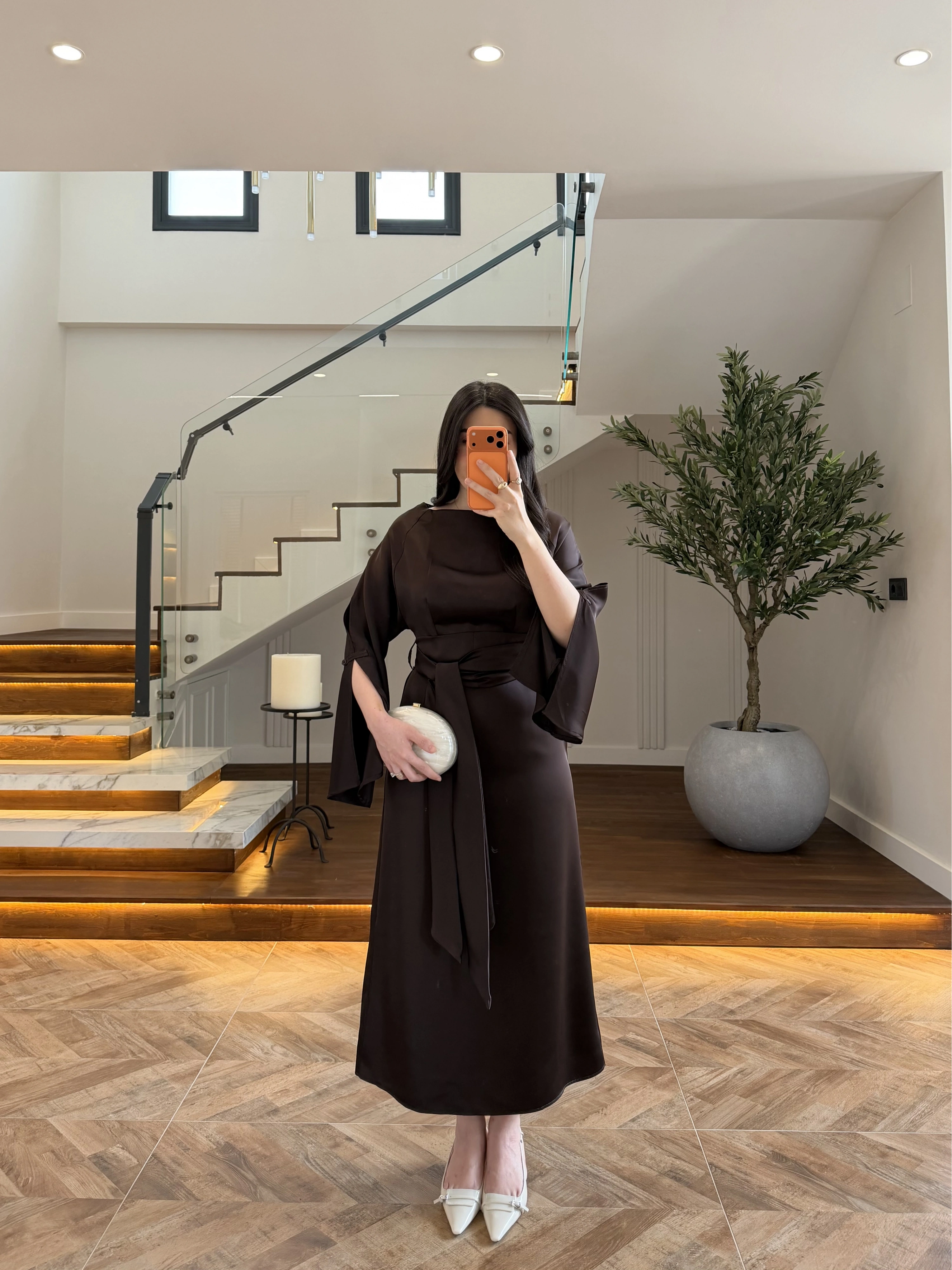 (KARGOLAMA 5-7 EKİM )KAHVE KAYIK YAKA SATEN ELBİSE -26K5402