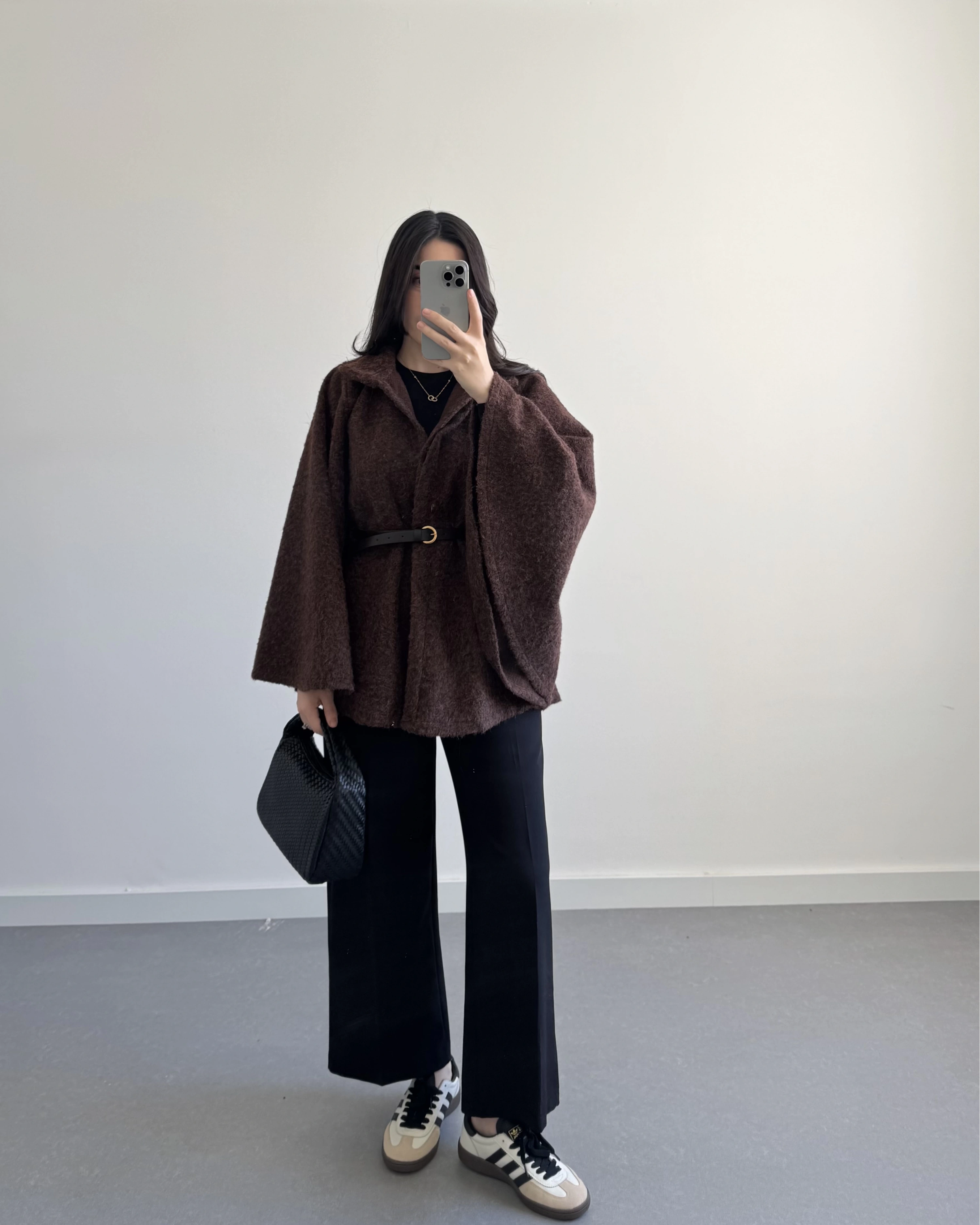 KAHVE KEMERLİ KAŞE PANÇO