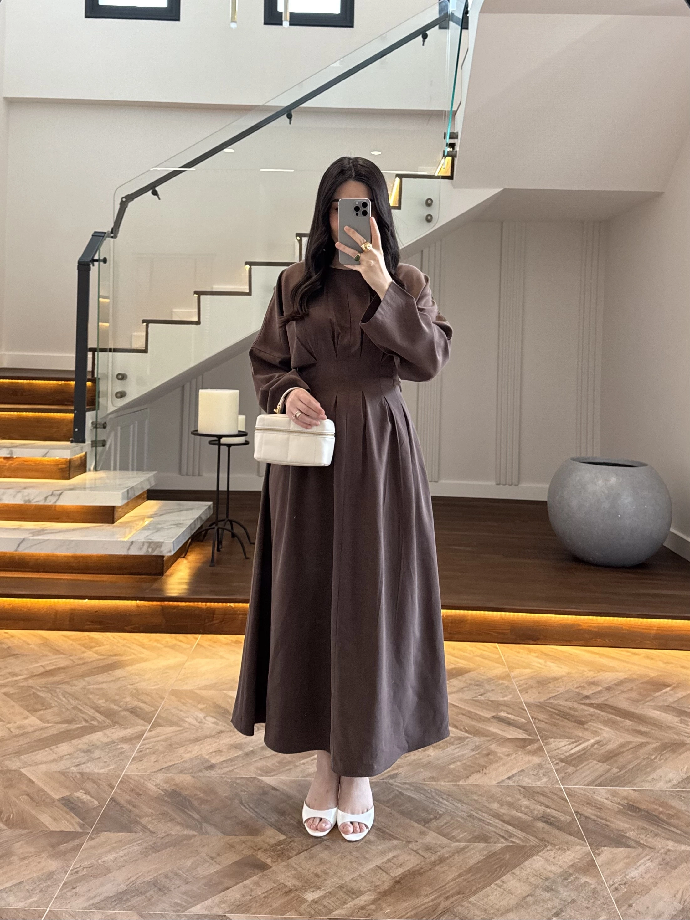 KAHVE PİLE DETAY ELBİSE -2399