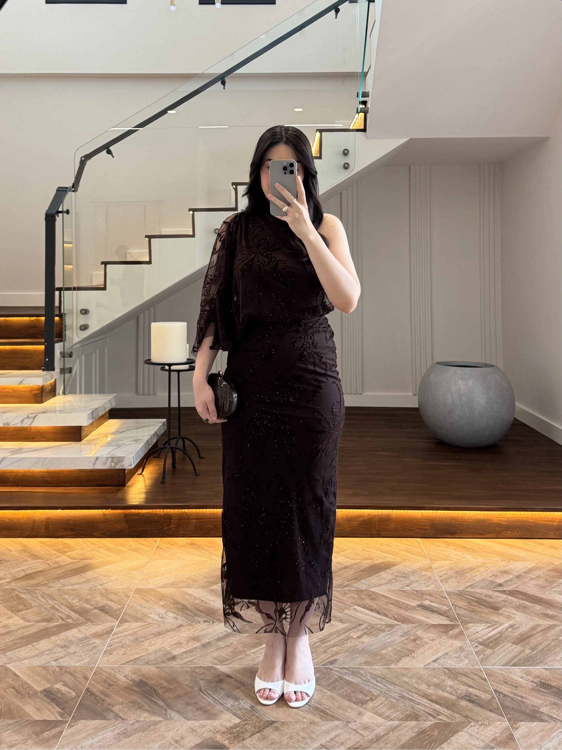KAHVE TEK OMUZ DESENLİ SİMLİ ELBİSE -4033