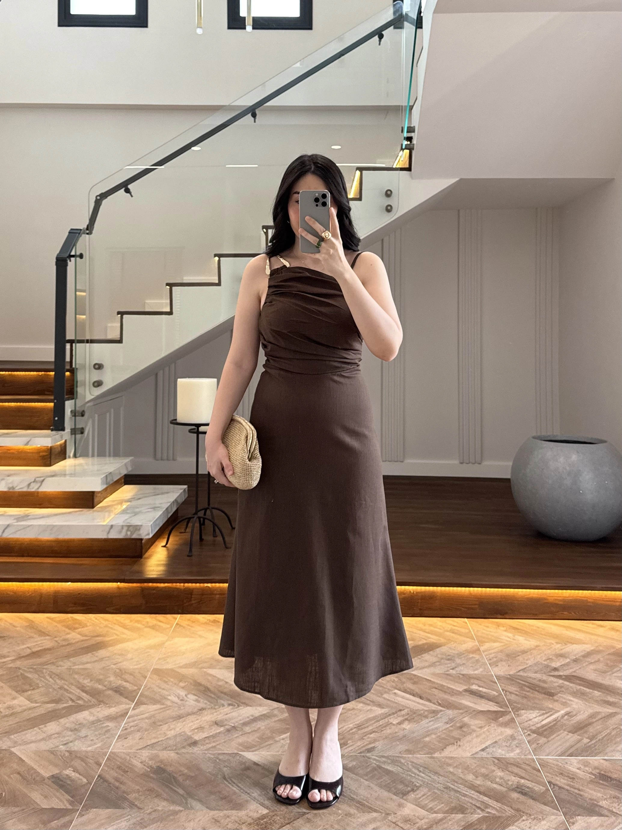 KAHVE TEK OMUZ KETEN ELBİSE-4160