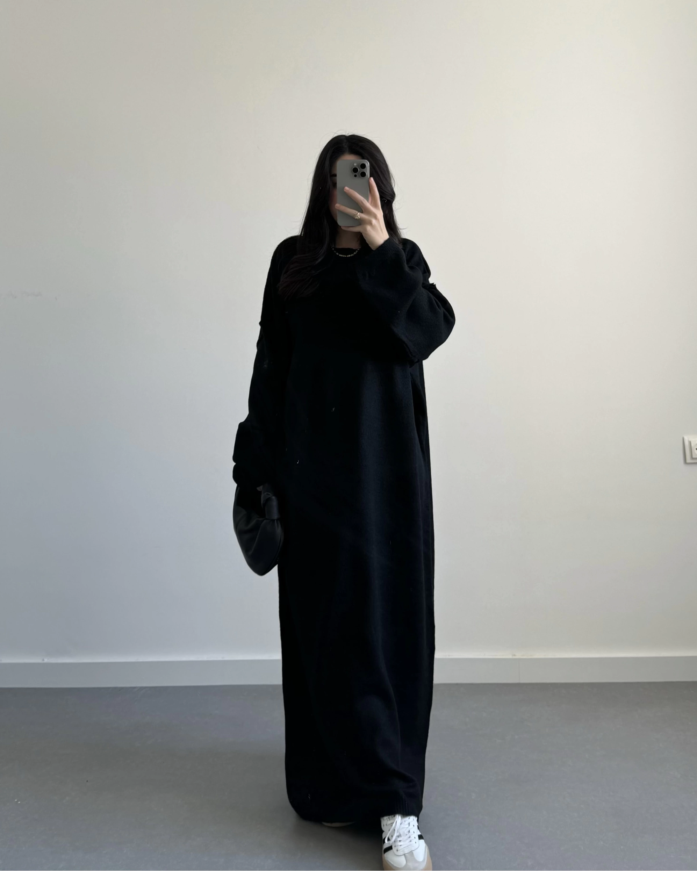 Kelly Siyah Oversize Triko Elbise