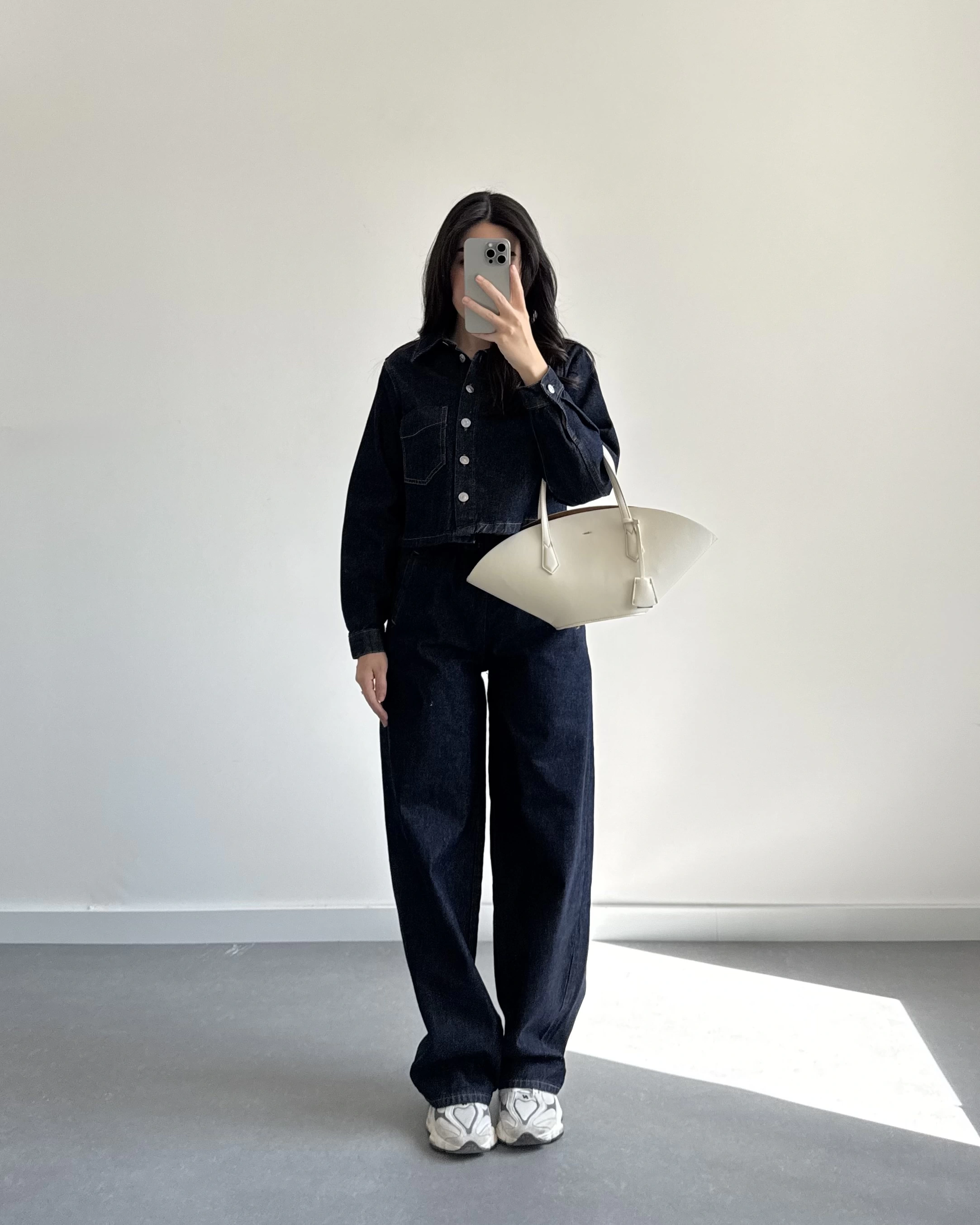 KOT GÖMLEKLİ TAKIM