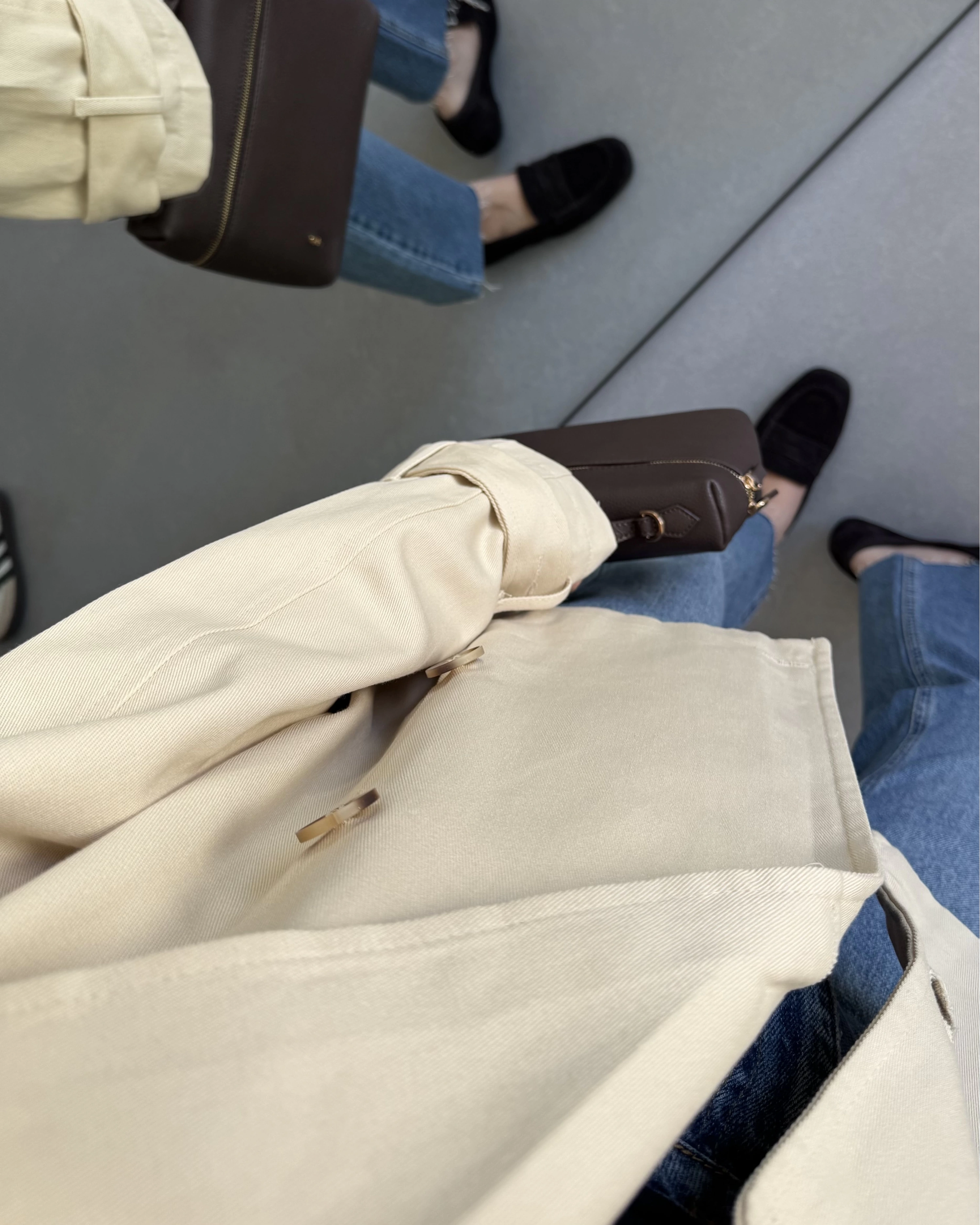 KREM ÇIKARILABİLİR KÜRKLÜ TRENÇKOT