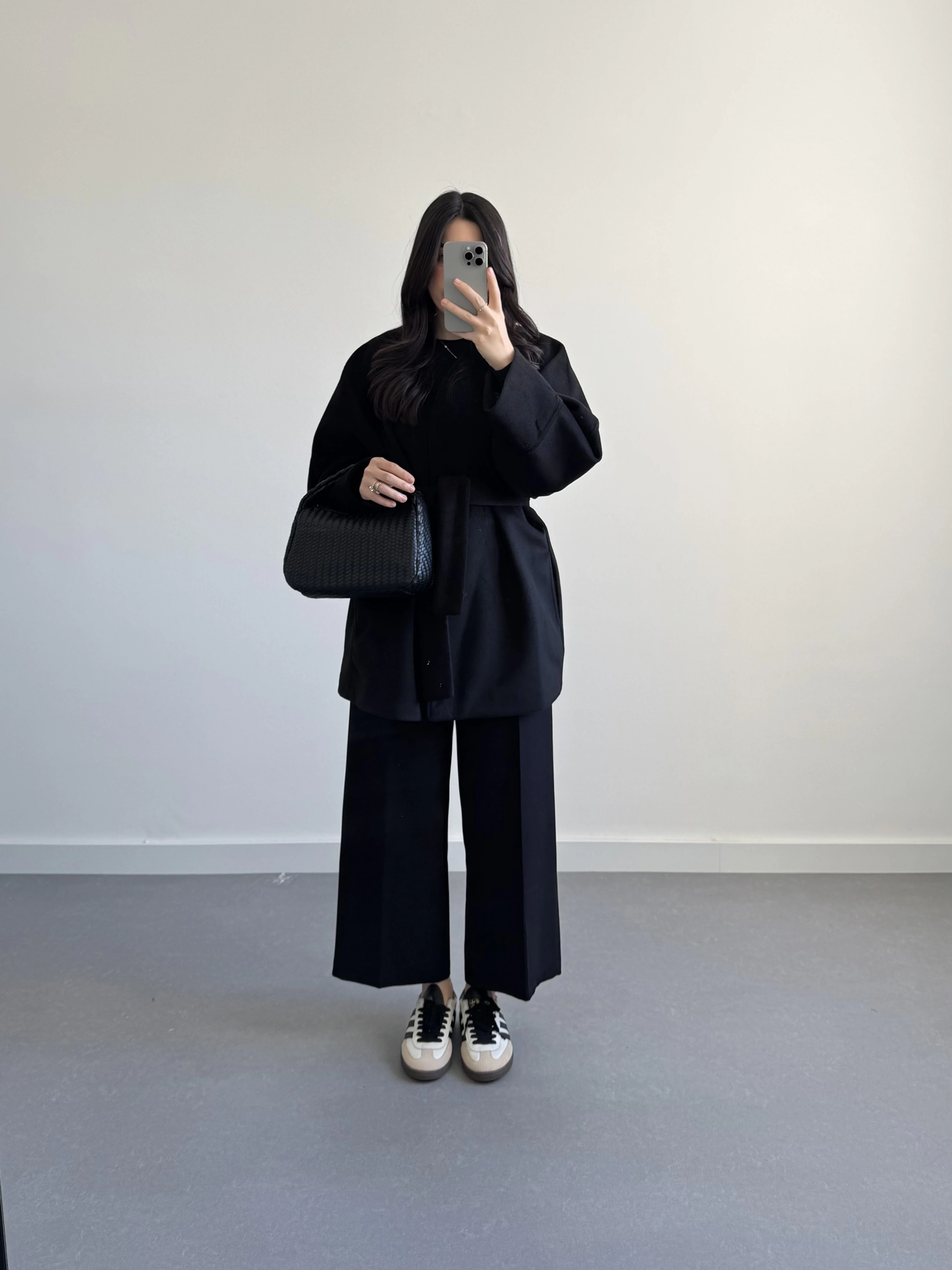 KRUVAZE YAKA İTHAL KUMAŞ SİYAH KABAN