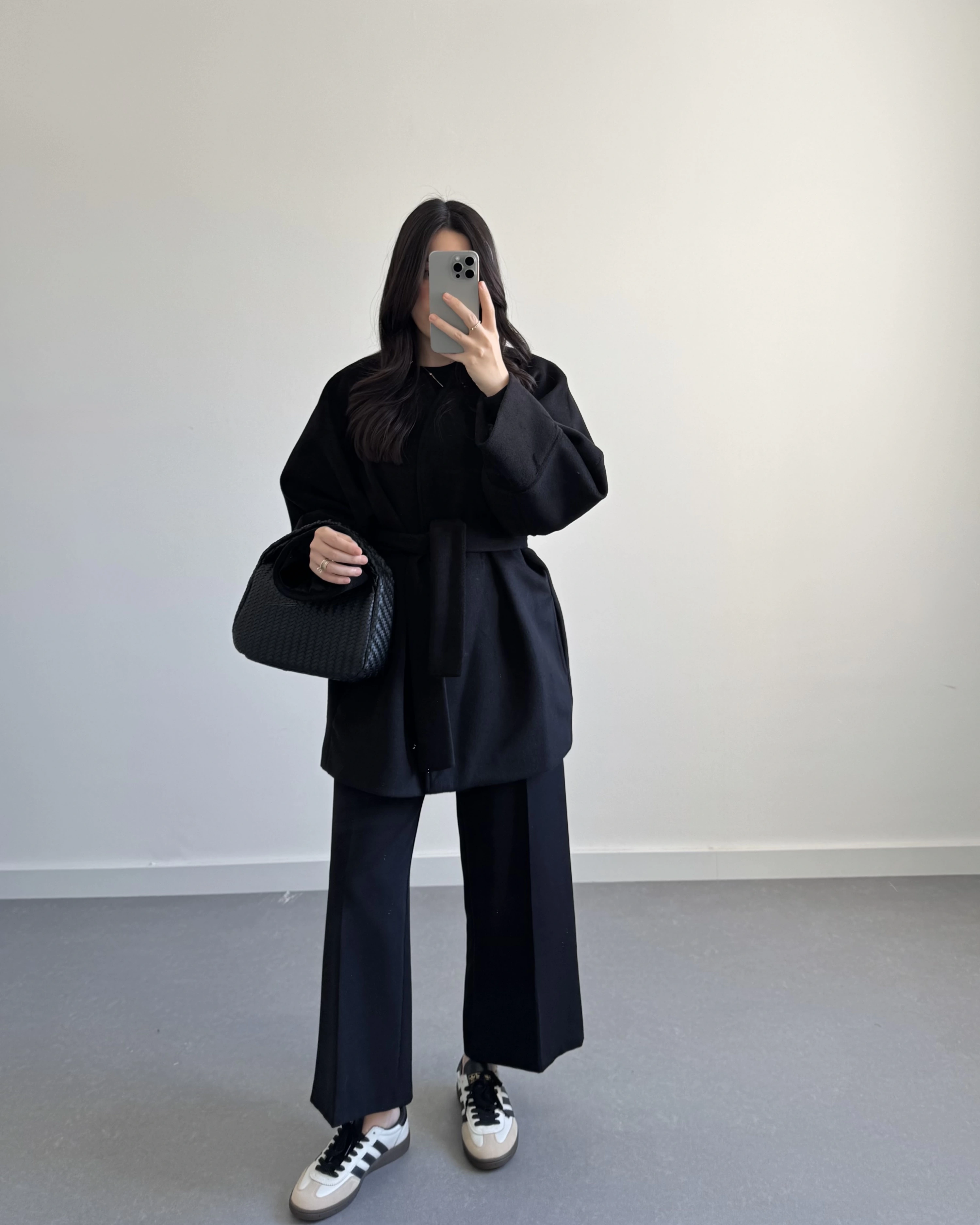 KRUVAZE YAKA İTHAL KUMAŞ SİYAH KABAN