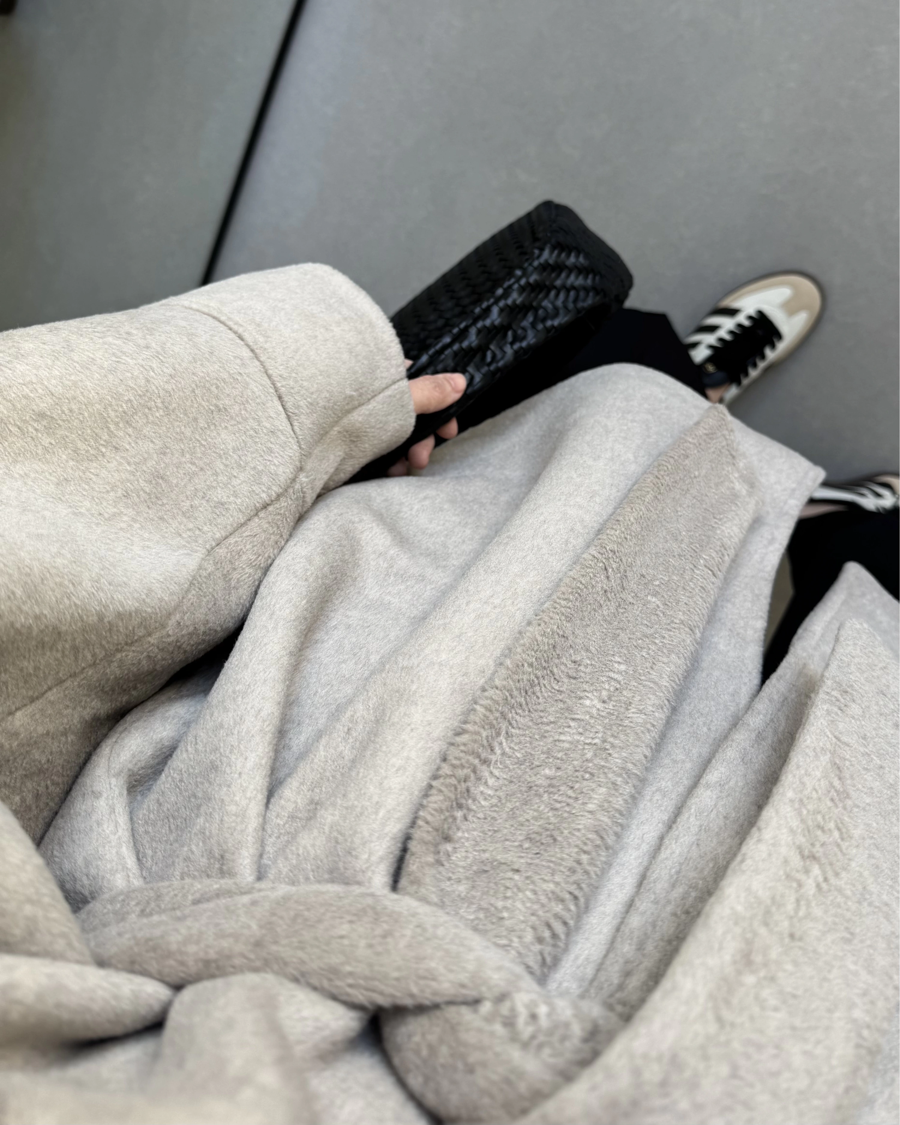 KRUVAZE YAKA İTHAL KUMAŞ VİZON KABAN